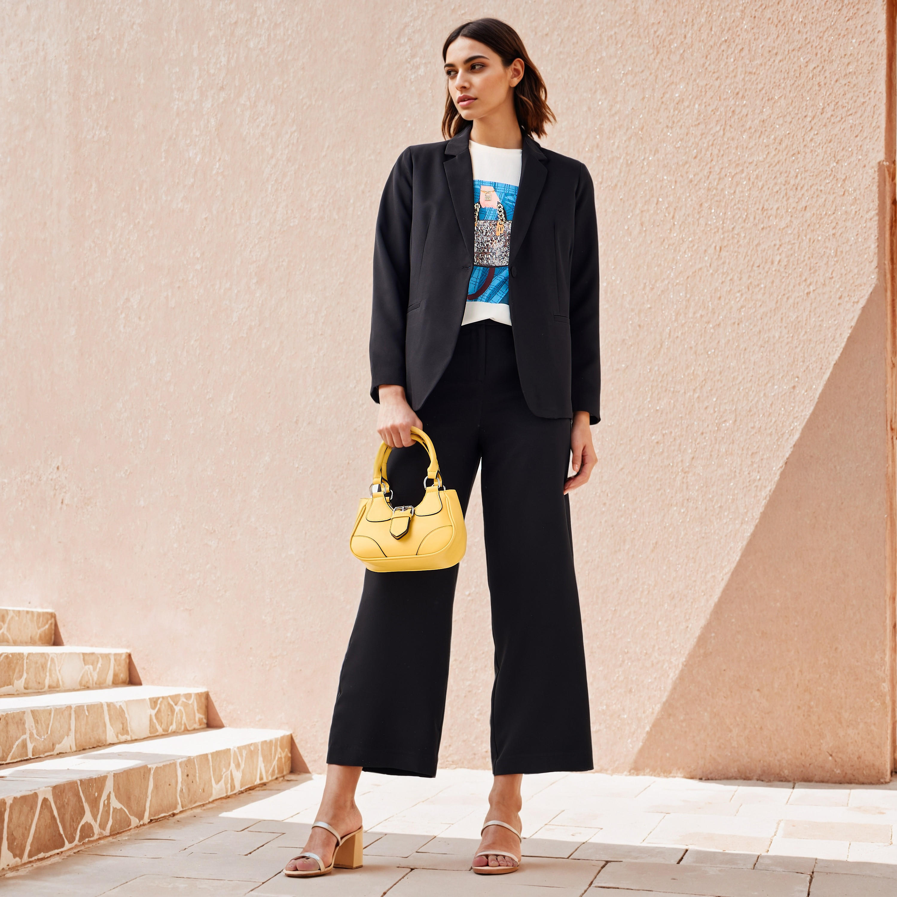 بليزر بياقة مطوية-women-clothing-coatsandjackets-blazers-image-4