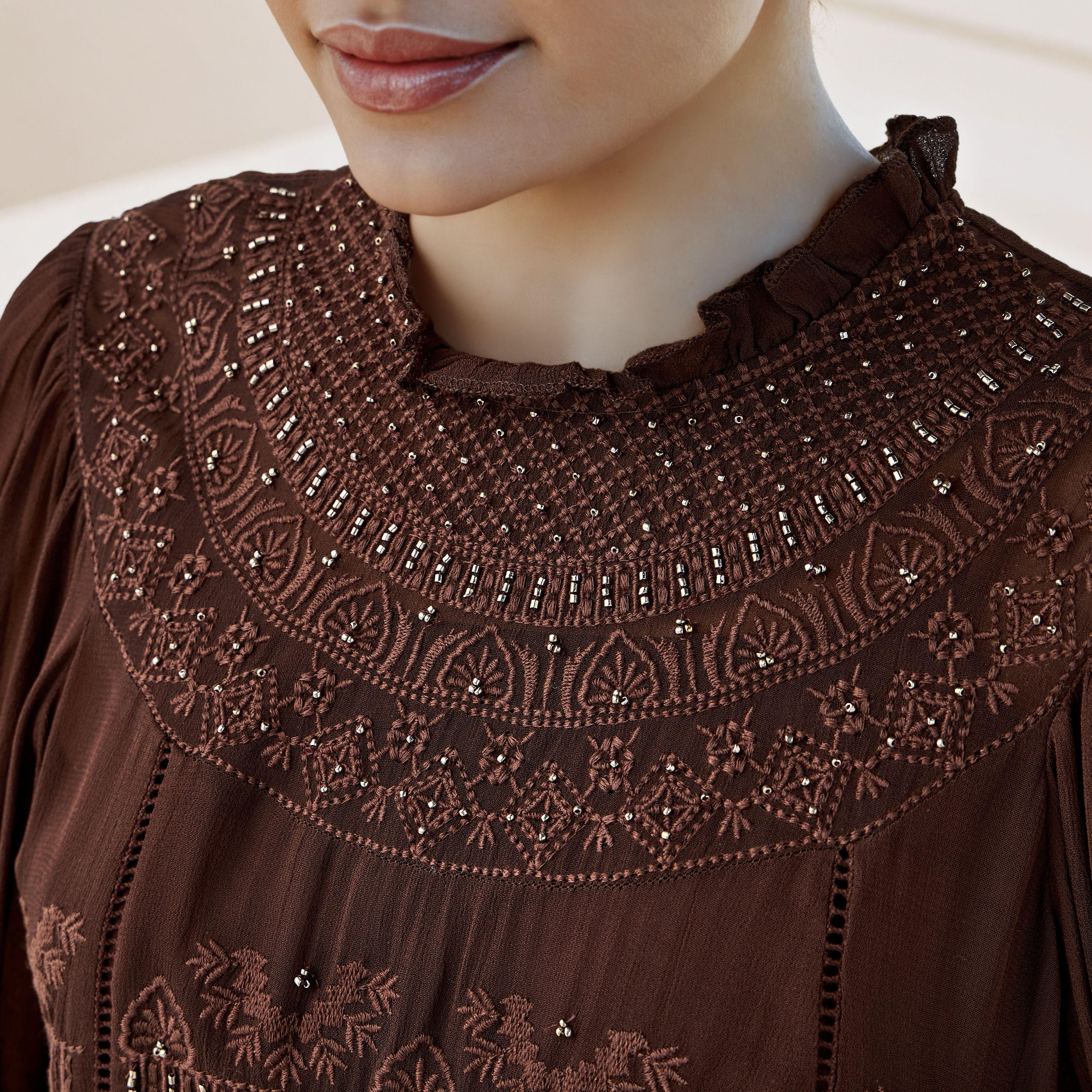 بلوزة بيبلوم مطرزة-women-clothing-shirtsandblouses-blouses-image-1