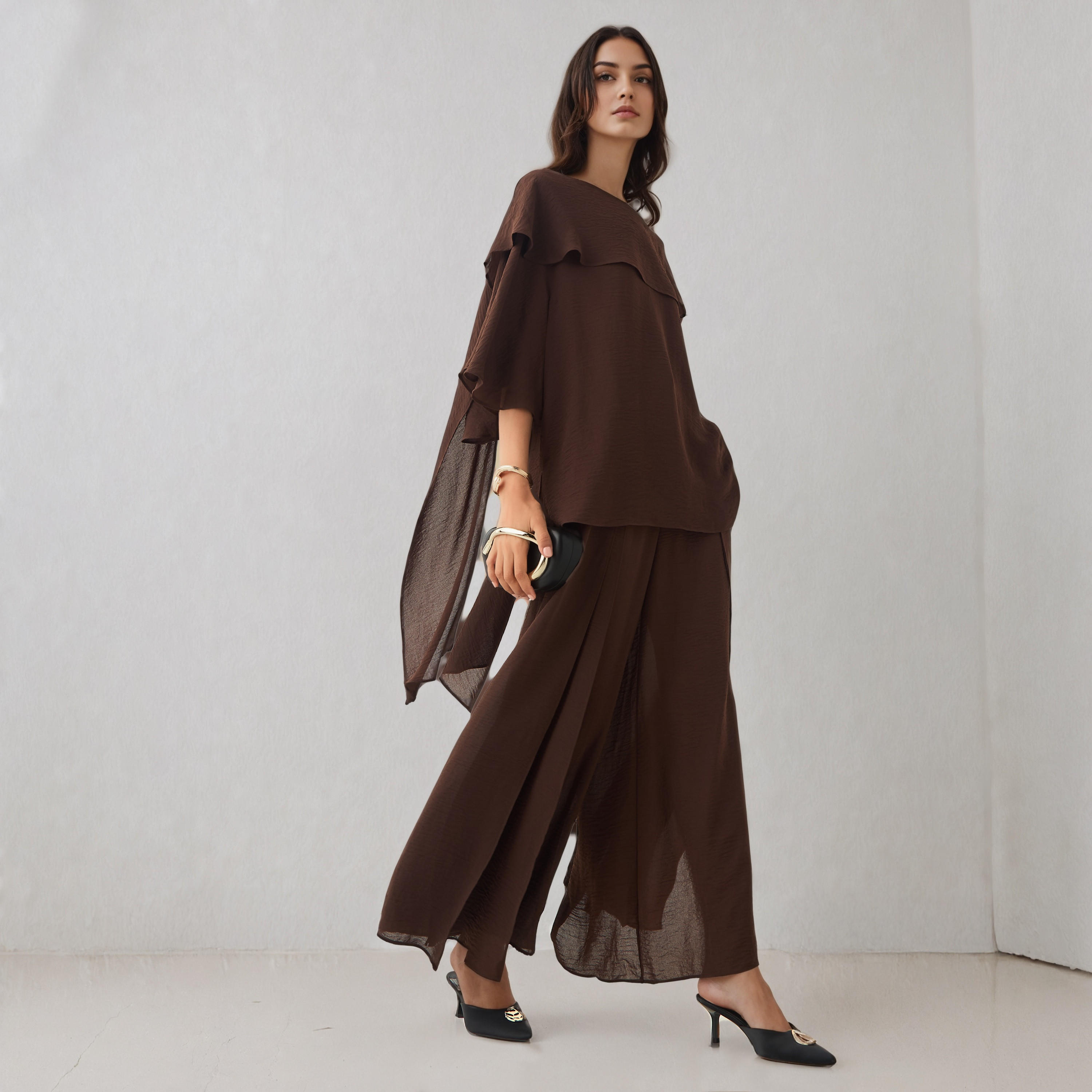 بنطلون واسع الساقين بفتحات جانبية وجيوب-women-clothing-bottoms-trousers-image-4