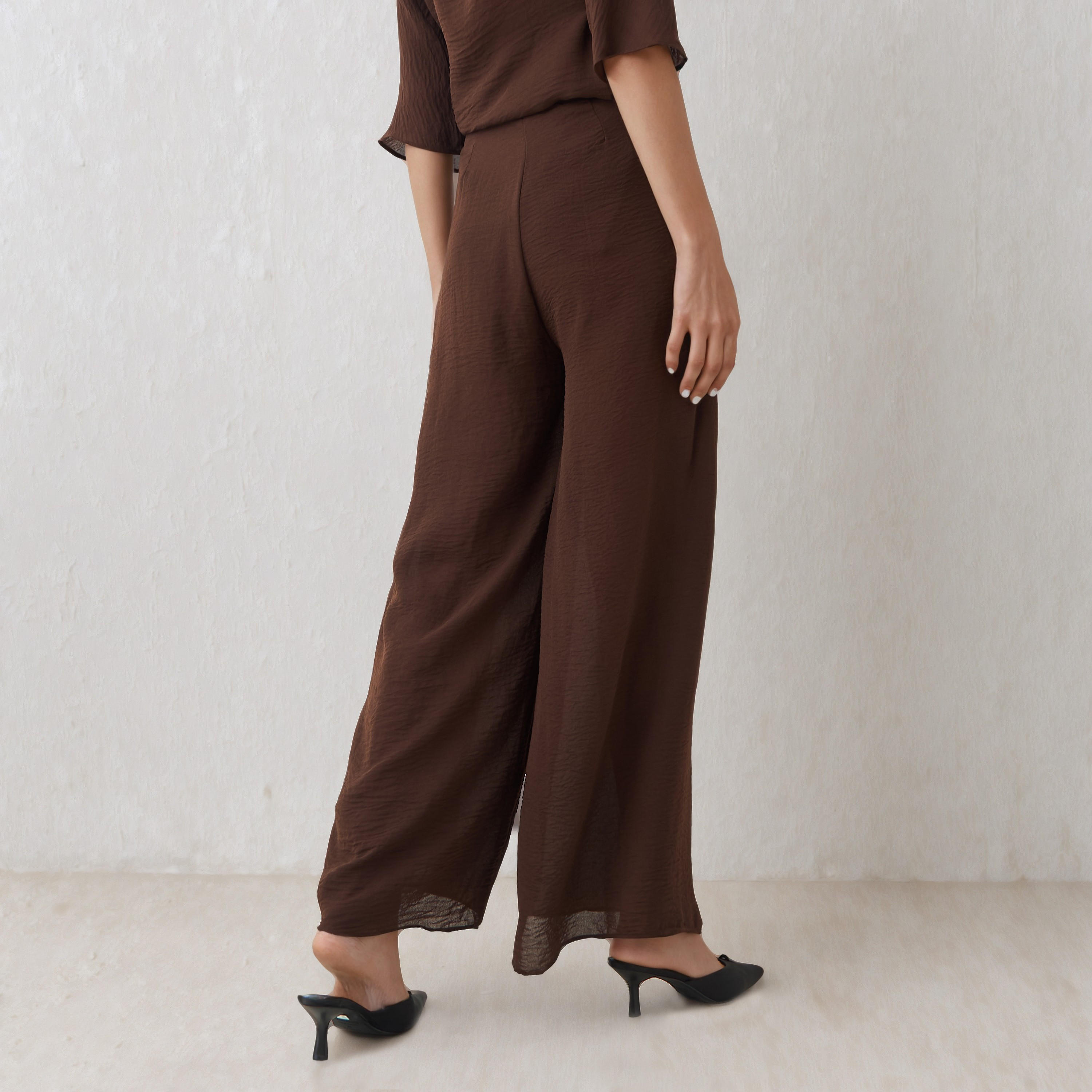 بنطلون واسع الساقين بفتحات جانبية وجيوب-women-clothing-bottoms-trousers-image-3