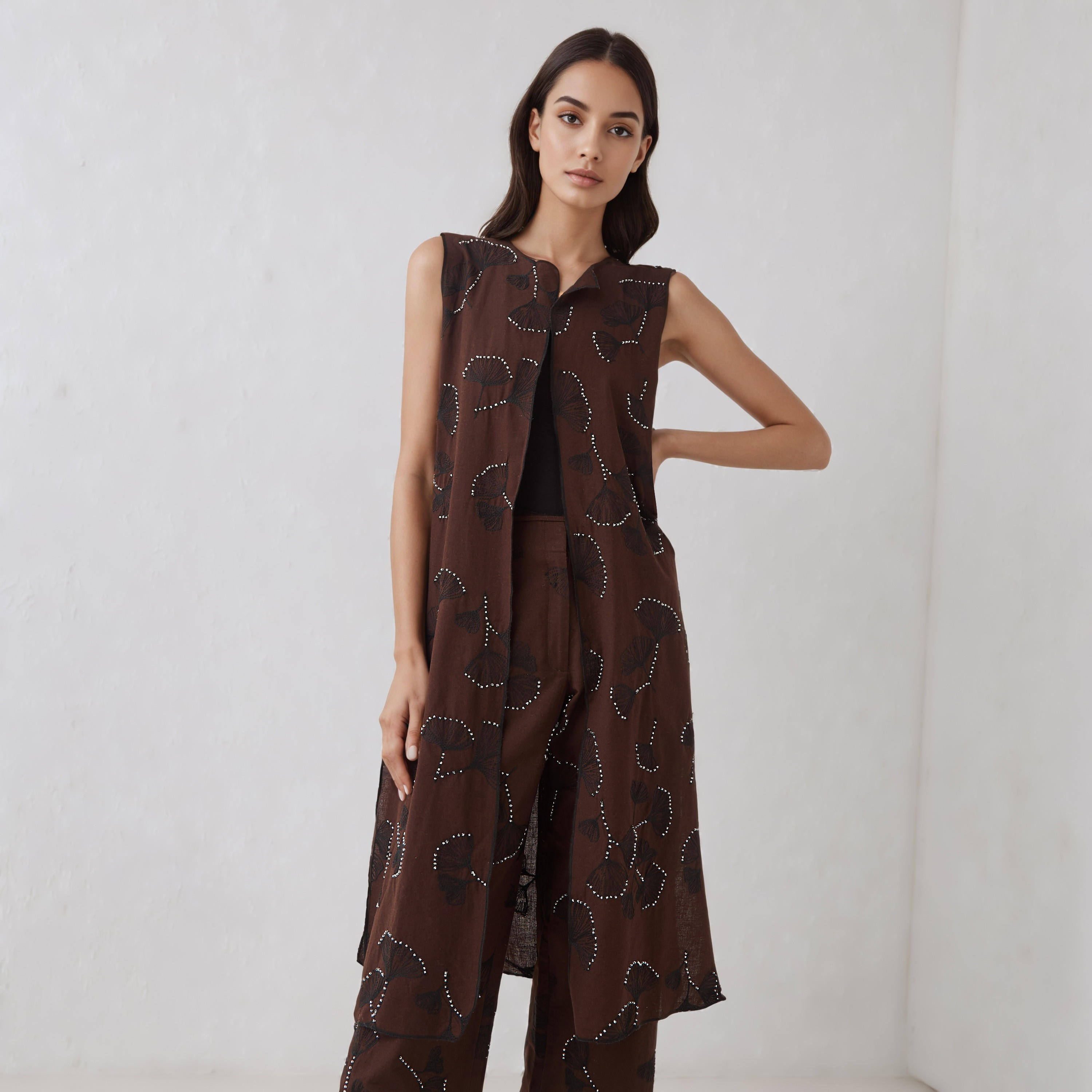 سترة طويلة مطرزة بدون أكمام-women-clothing-shirtsandblouses-blouses-image-5