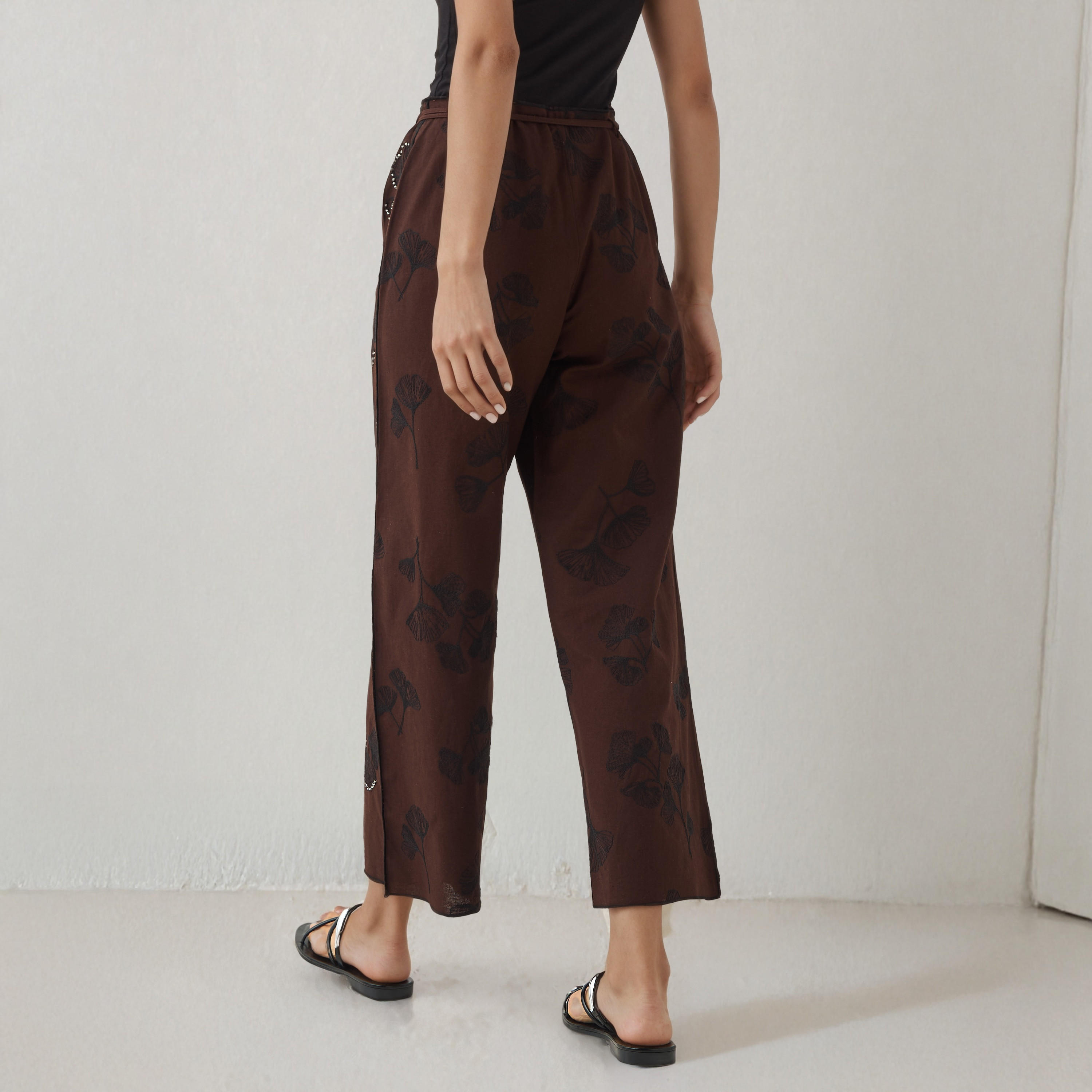 بنطلون مطرز بخصر برباط-women-clothing-bottoms-trousers-image-3