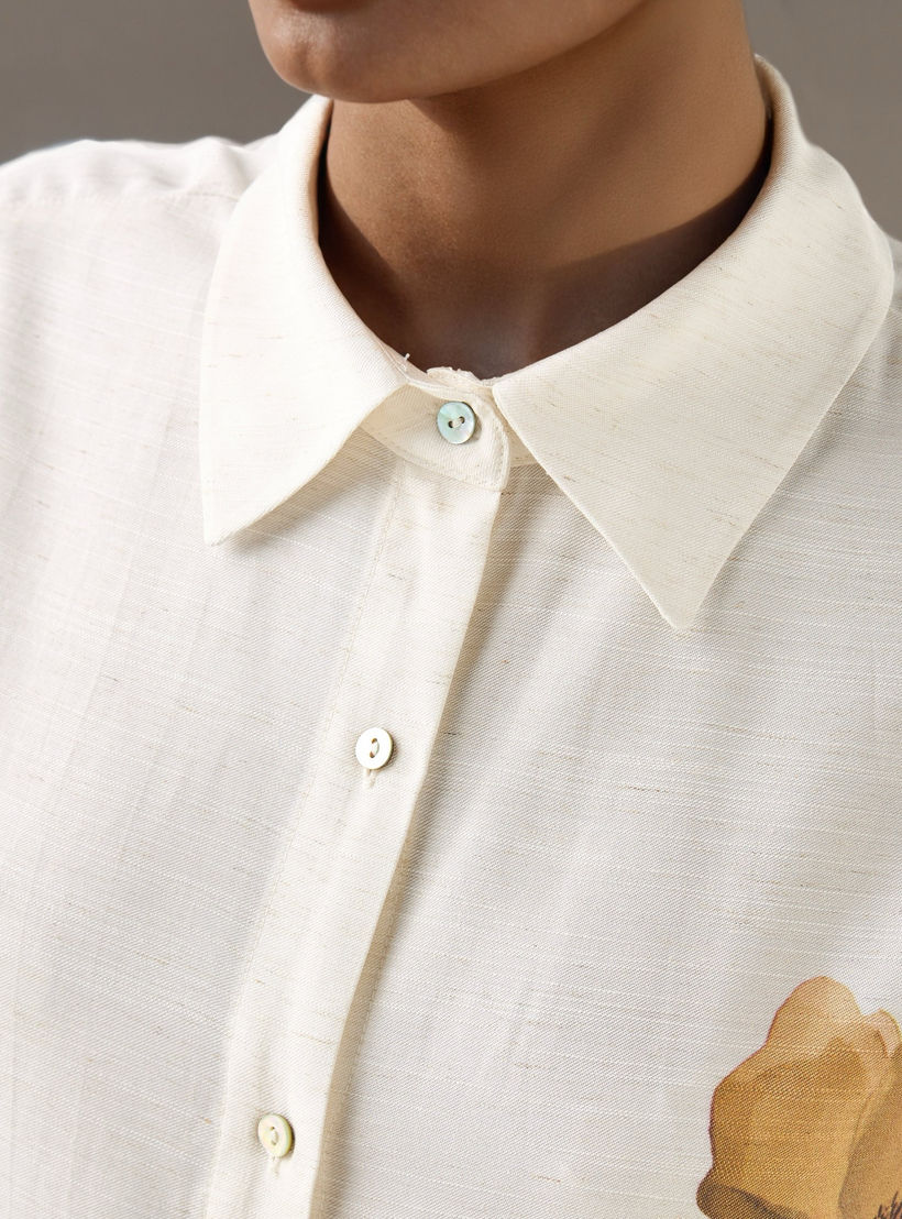 قميص كتان بقصّة عادية وطبعات زهرية-women-clothing-shirtsandblouses-shirts-image-5
