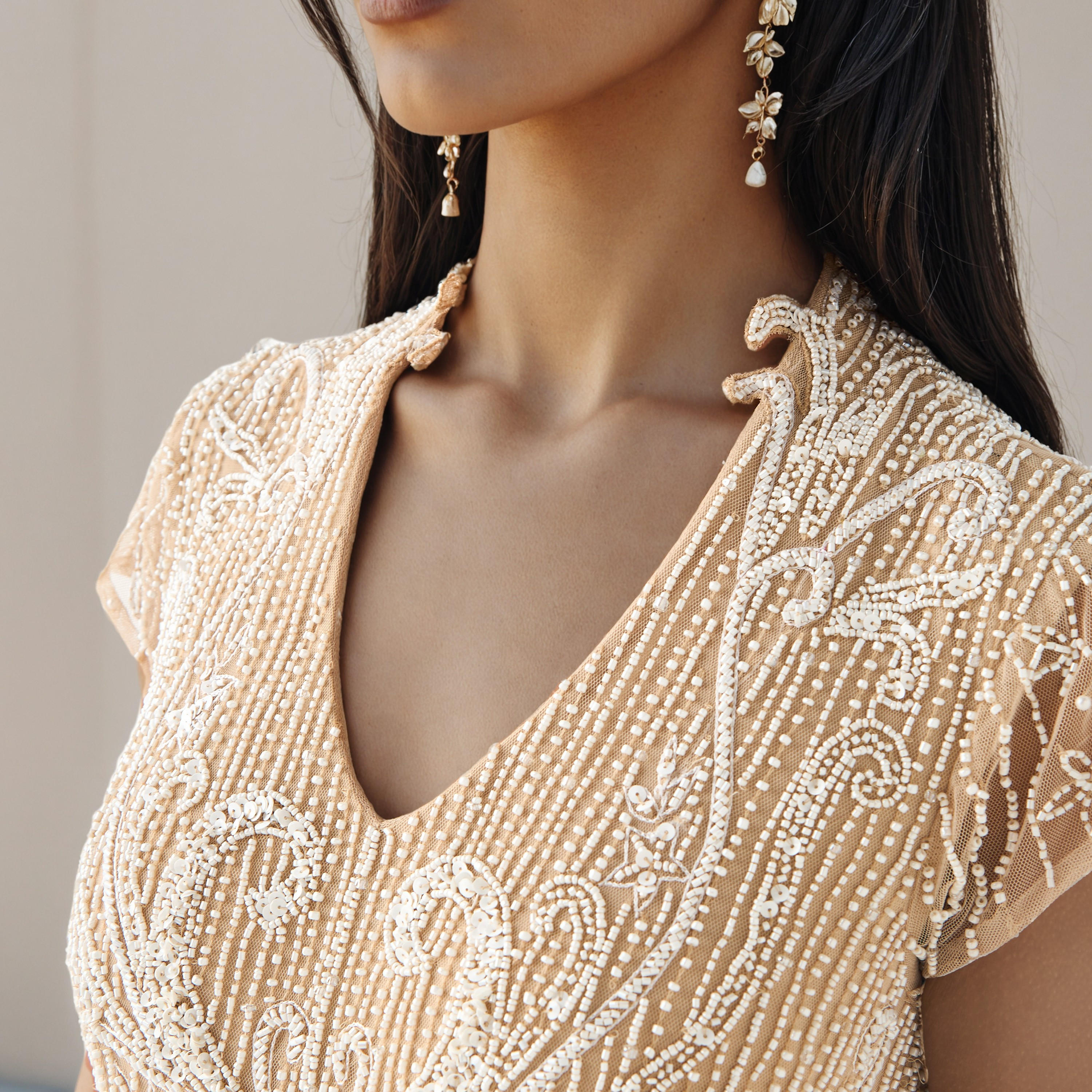 فستان سهرة بزينة خرز وتفاصيل مفرغة-women-clothing-dresses-image-5