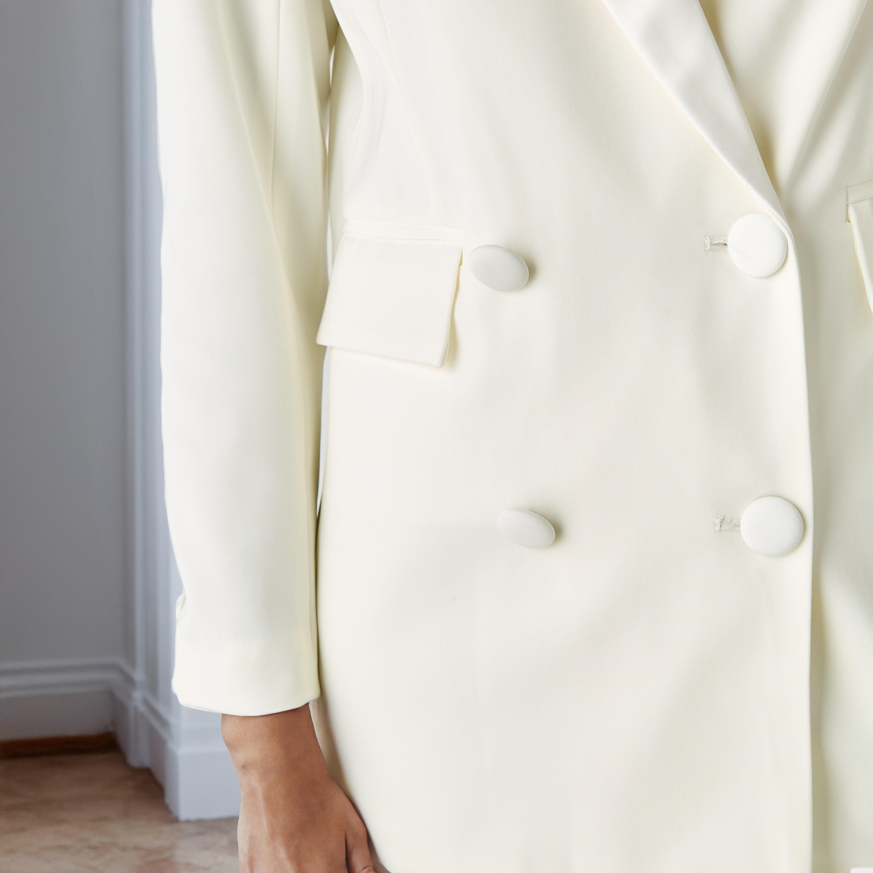 Polyester Notch Lapel Blazer with Embellishment-women-clothing-coatsandjackets-blazers-image-4