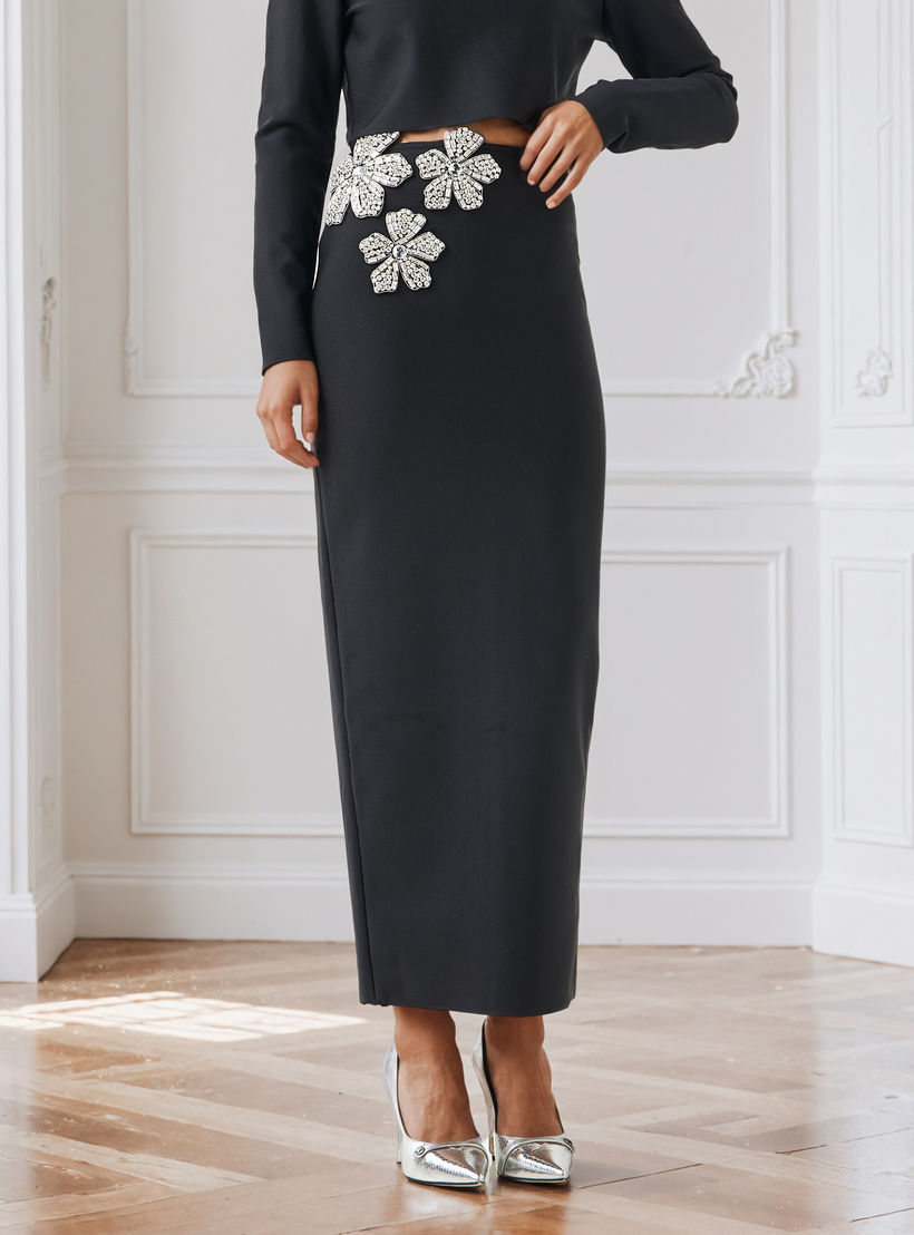 تنورة ضيقة طويلة بوليستر بسحاب إغلاق وتزيينات زهرية-women-clothing-bottoms-skirts-image-1