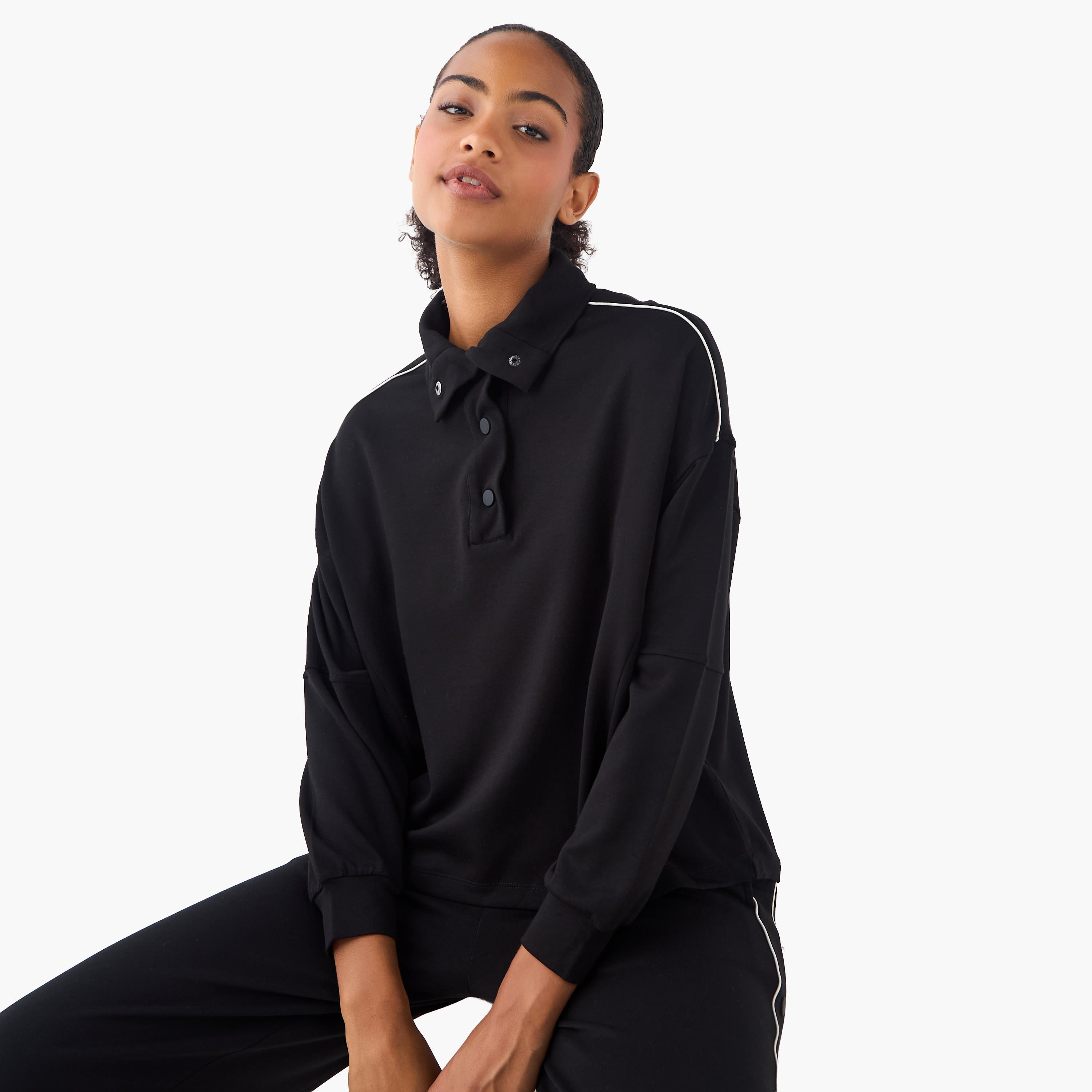 High Neck Travel Jacket with Long Sleeves-women-winterwear-coatsandjackets-jackets-image-1