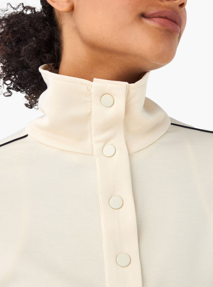 High Neck Travel Jacket with Long Sleeves-women-winterwear-coatsandjackets-jackets-image-4