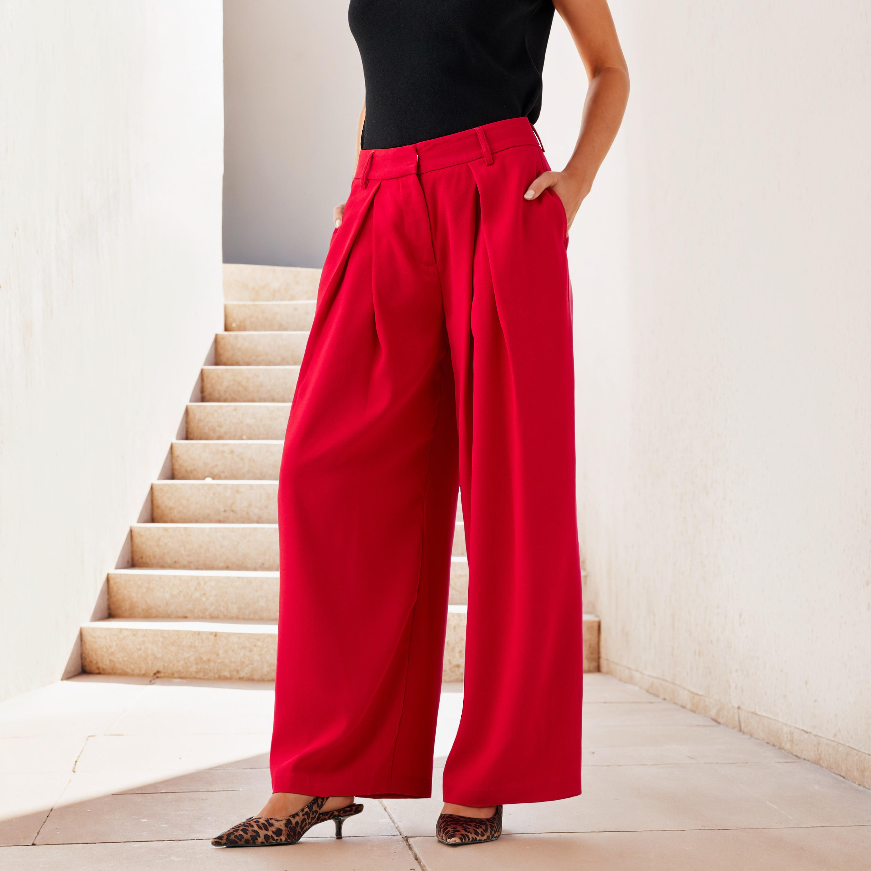 بنطلون بكسرات وأرجل واسعة-women-clothing-bottoms-trousers-image-4