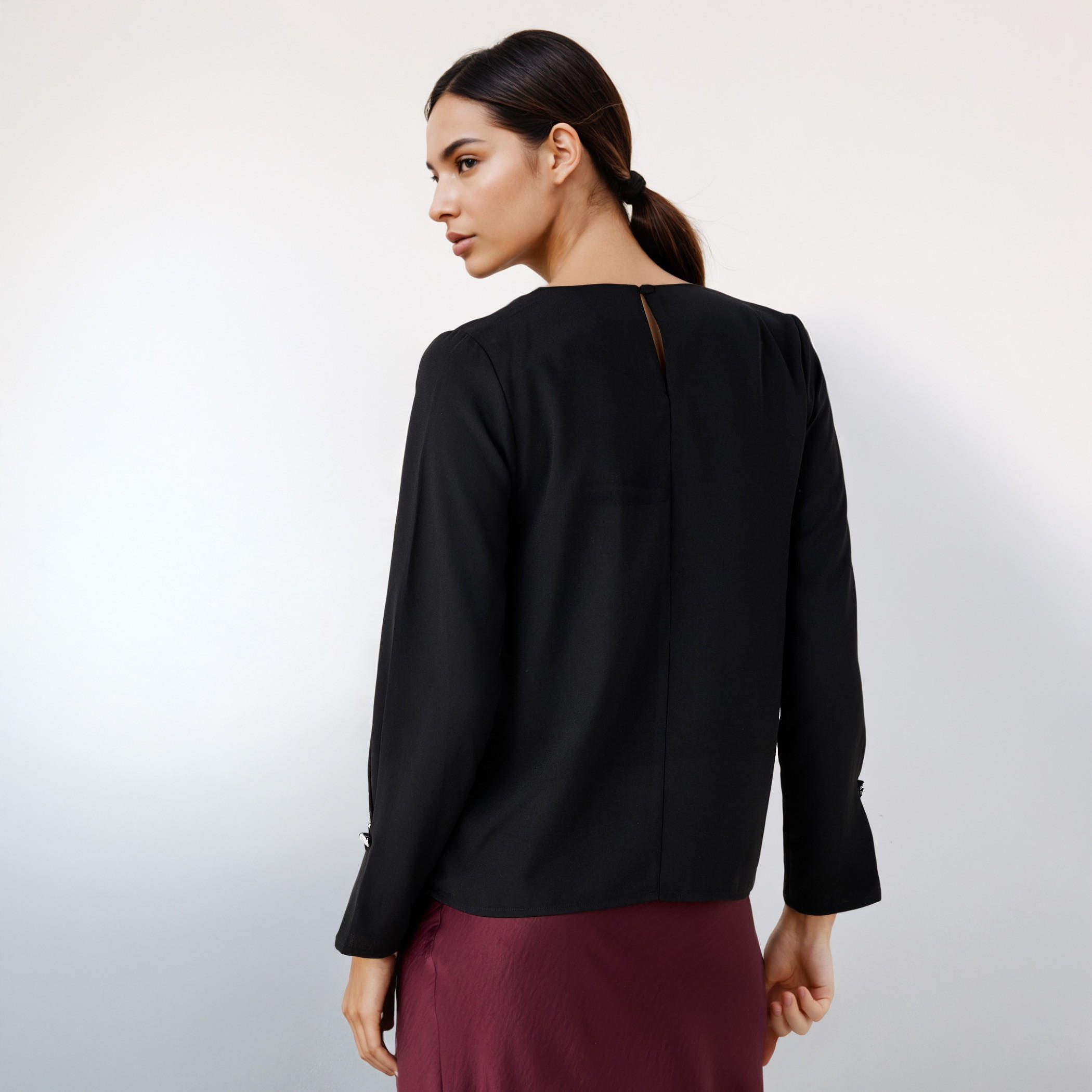 بلوزة كريب بياقة منسدلة متدلية-women-clothing-shirtsandblouses-blouses-image-4