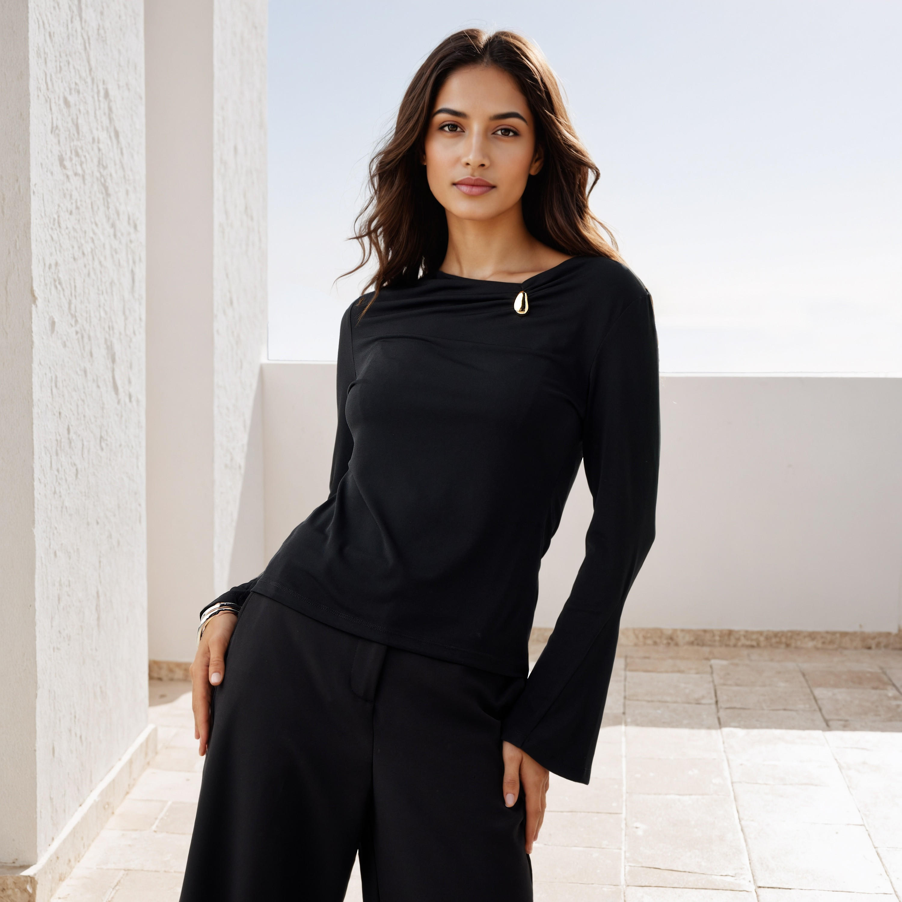 بلوزة بكشكش وأكمام جرس-women-clothing-tshirts-image-6
