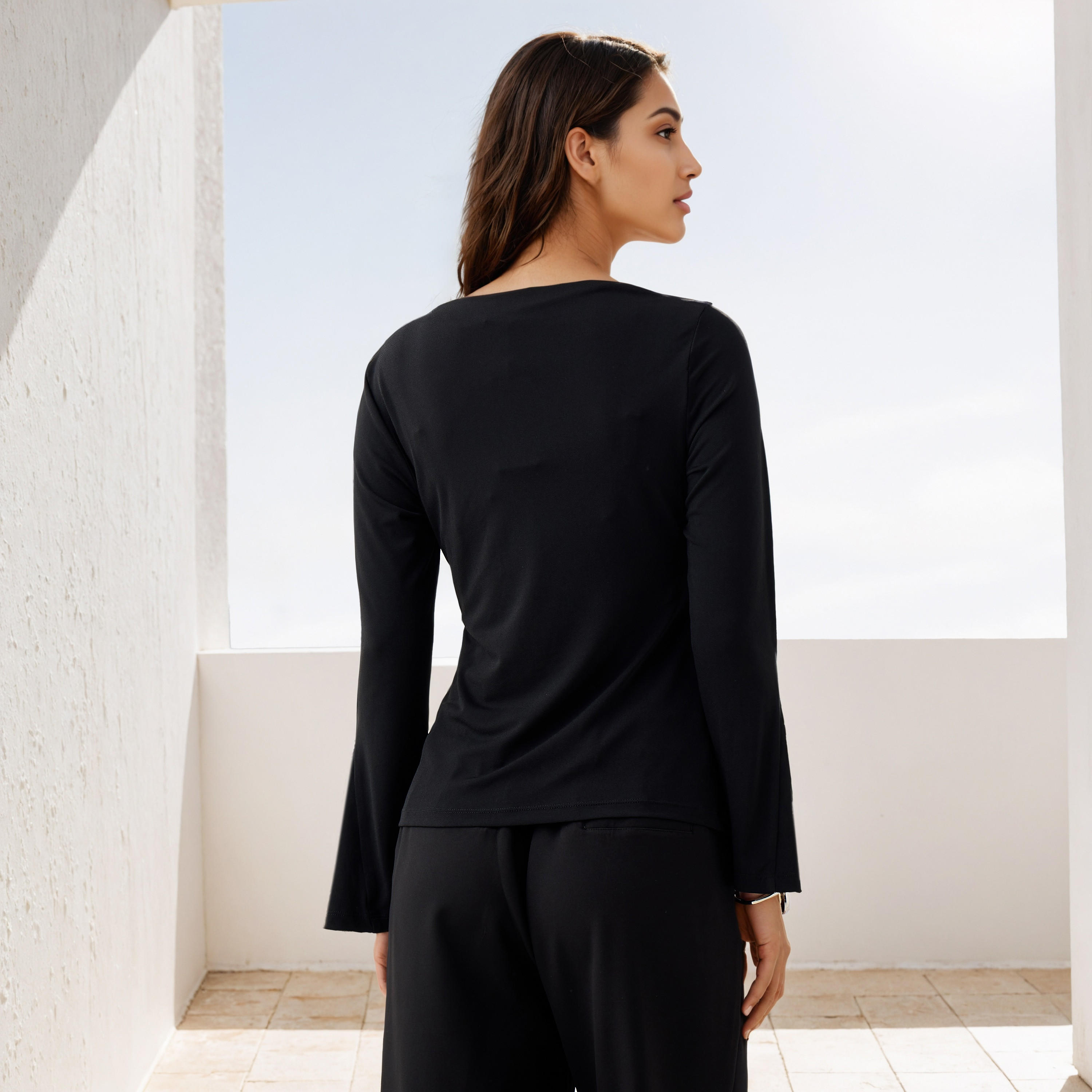 بلوزة بكشكش وأكمام جرس-women-clothing-tshirts-image-4