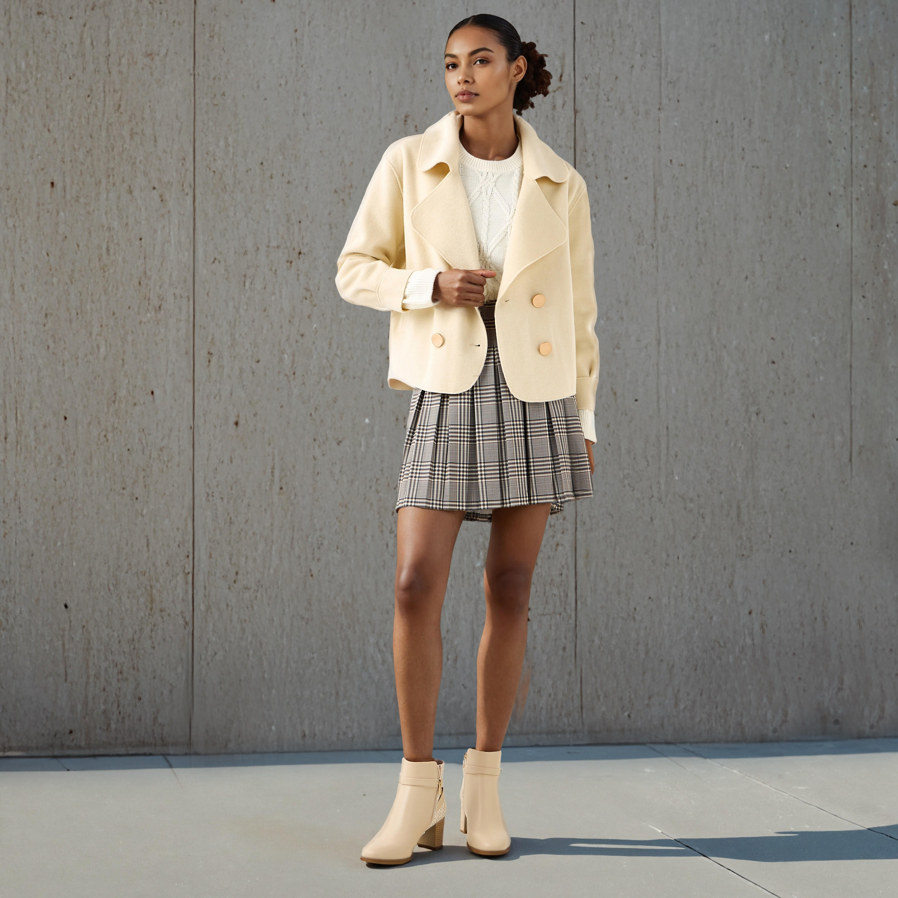 جاكيت لباد بزينة أزرار-women-winterwear-coatsandjackets-jackets-image-4