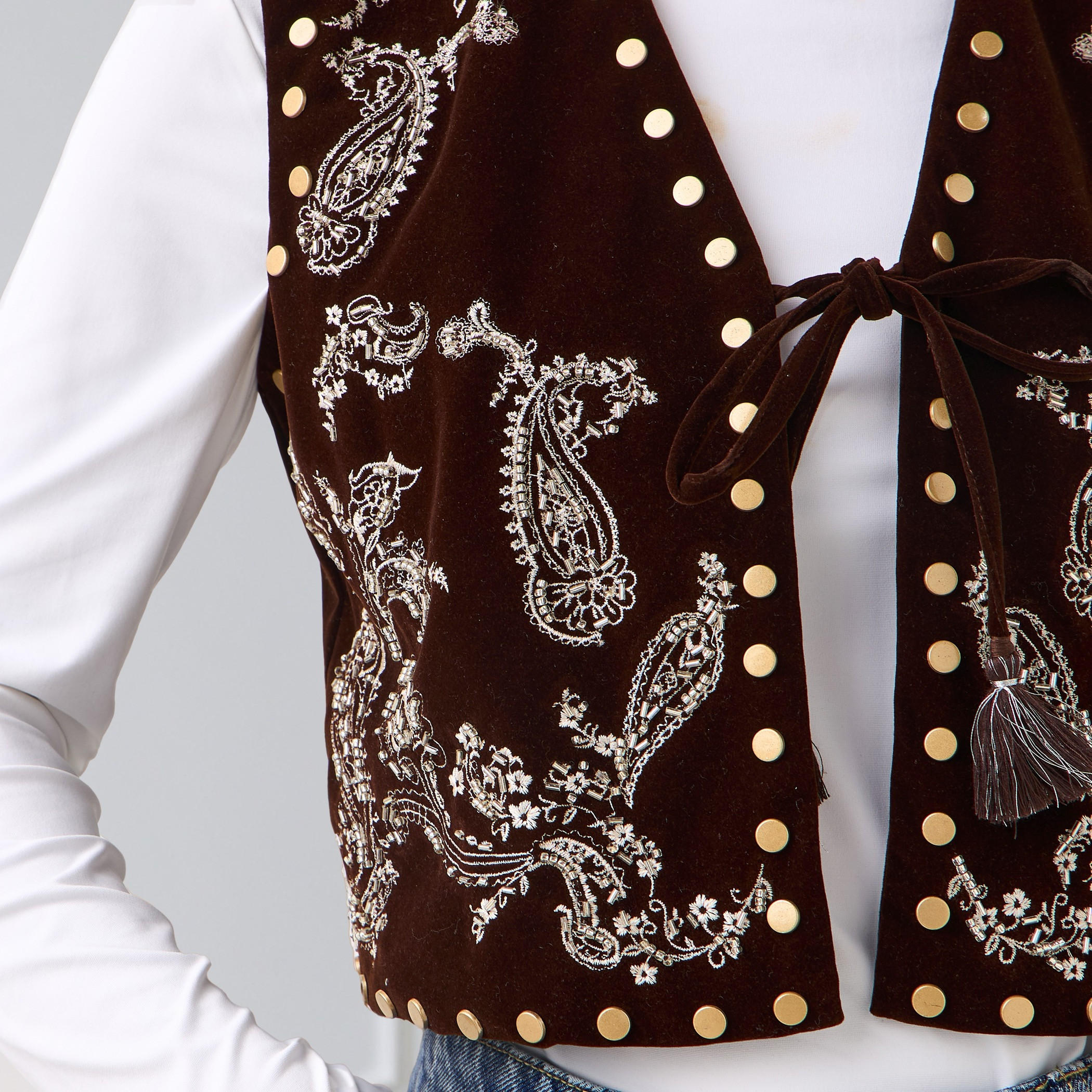 فيست قصير مطرز-women-winterwear-coatsandjackets-jackets-image-5
