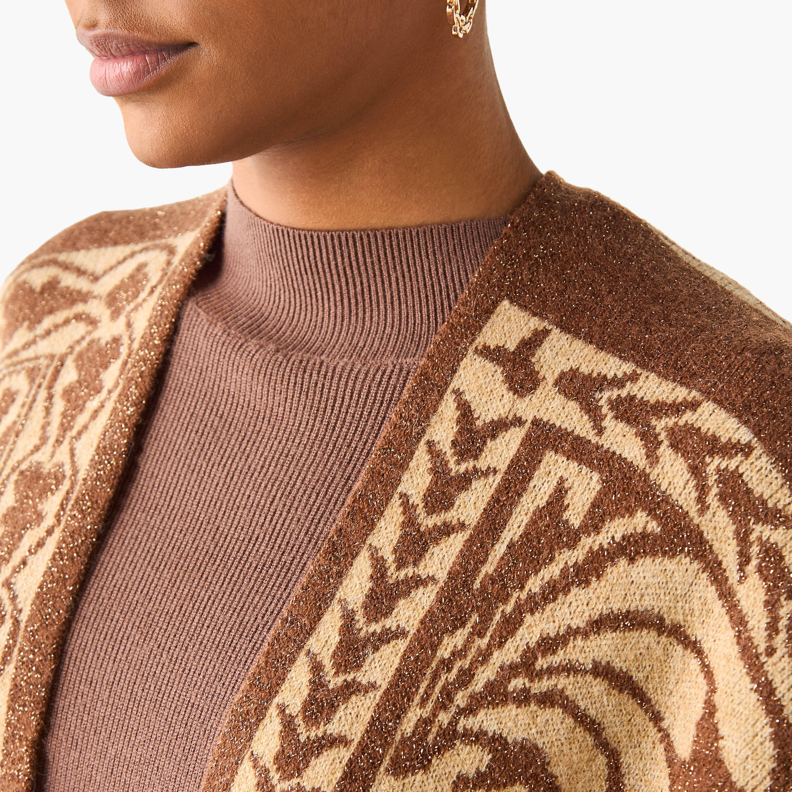 بونشو جاكار غير متماثل بقصّة مريحة-women-winterwear-cardigansandjumpers-cardigans-image-3