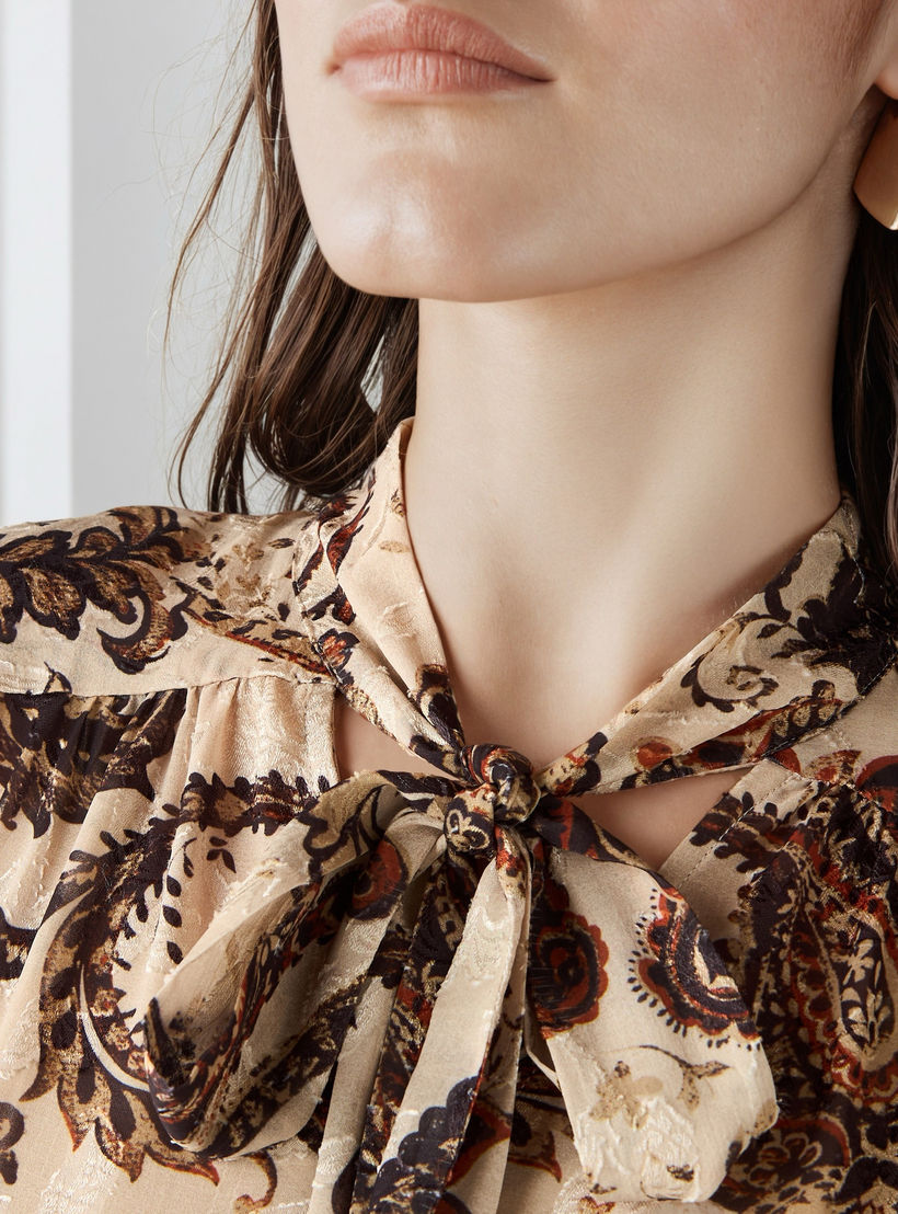 فستان ميدي بطبعات وياقة ربط-women-clothing-dresses-image-3