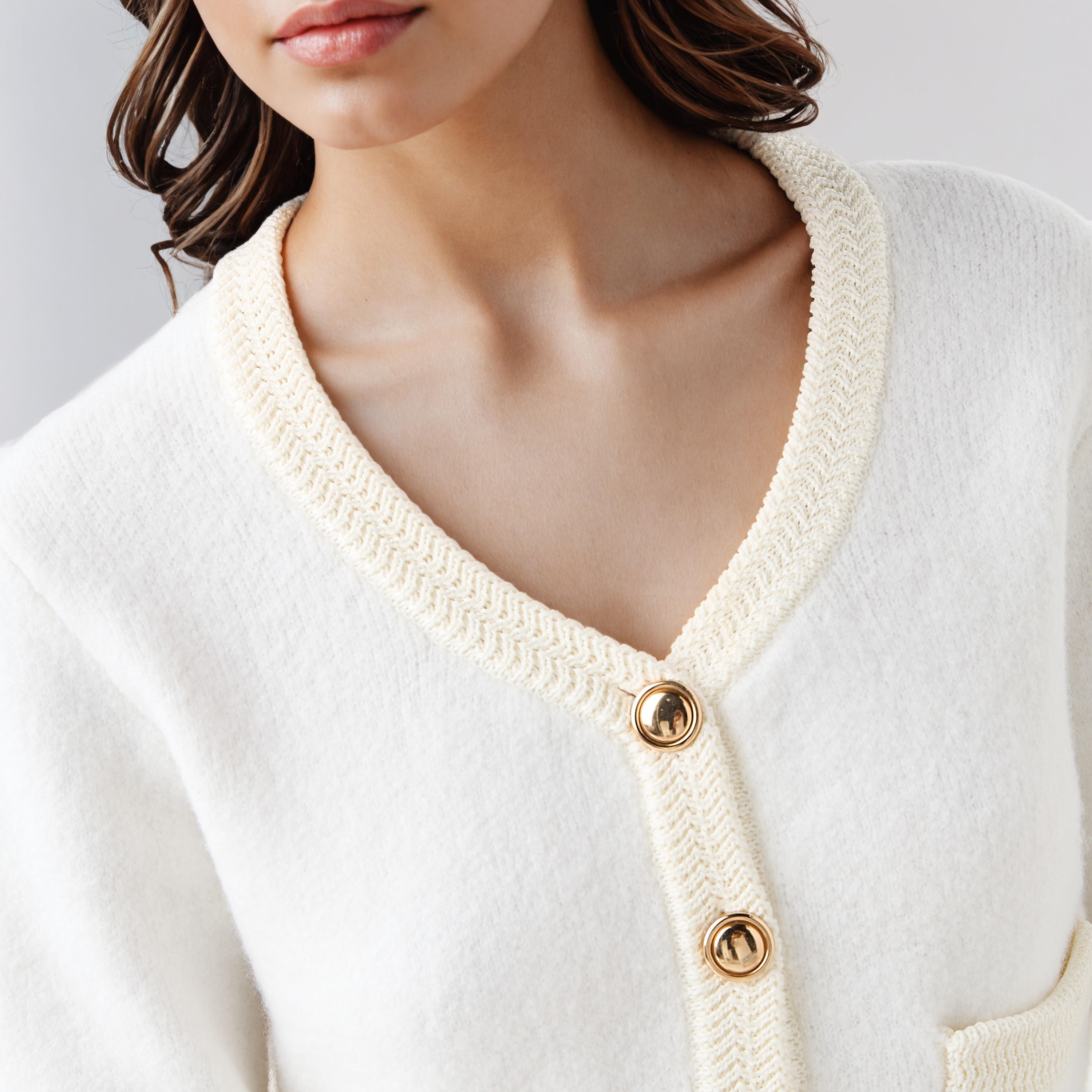 كارديجان بقصّة مريحة وياقة V-women-winterwear-cardigansandjumpers-cardigans-image-1