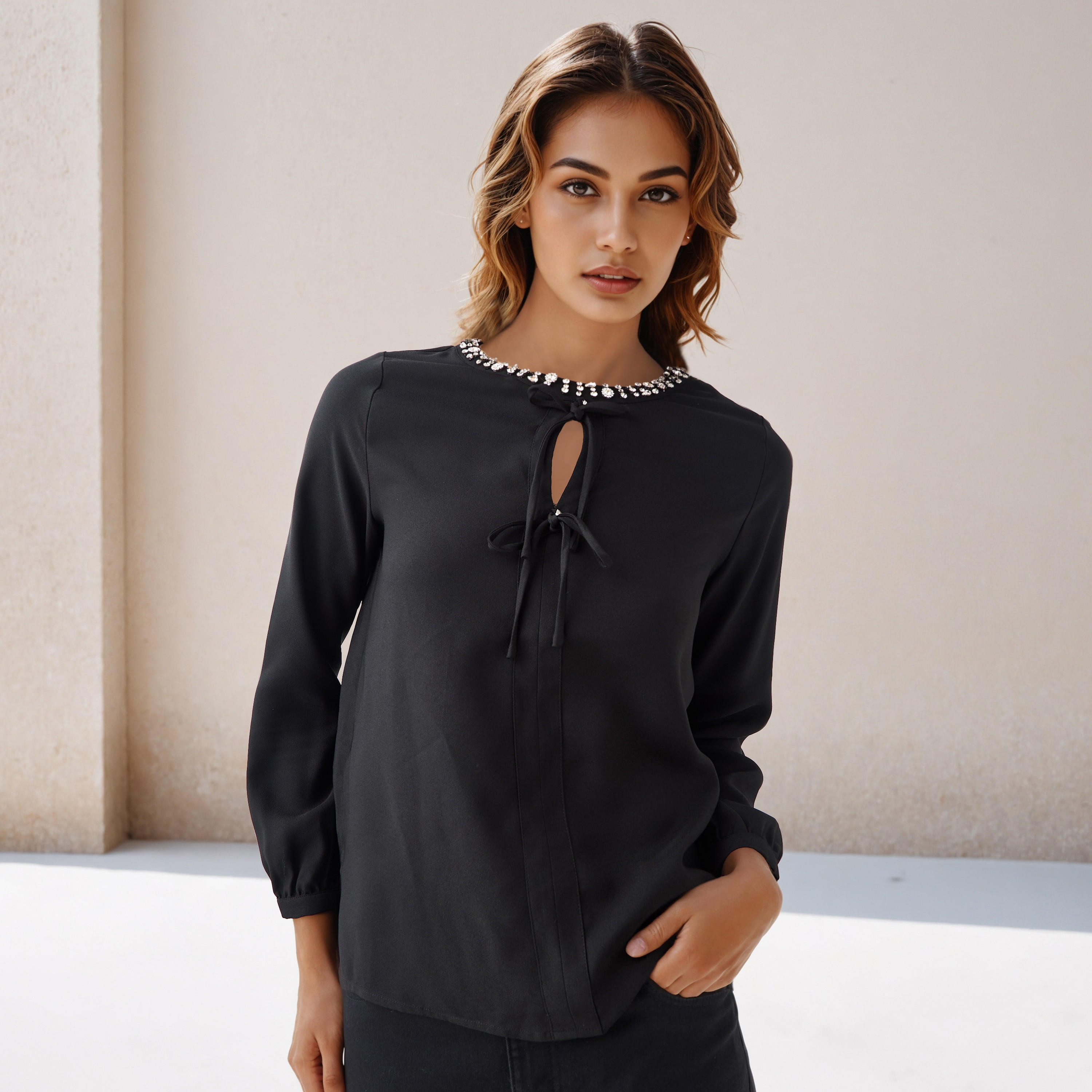 بلوزة بقصة عادية وزينة-women-clothing-shirtsandblouses-blouses-image-1