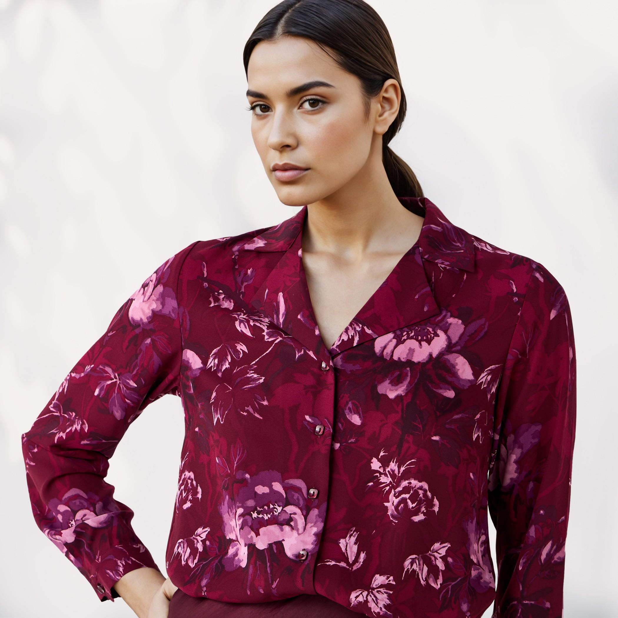 قميص بياقة مطوية وطبعات-women-clothing-shirtsandblouses-shirts-image-3