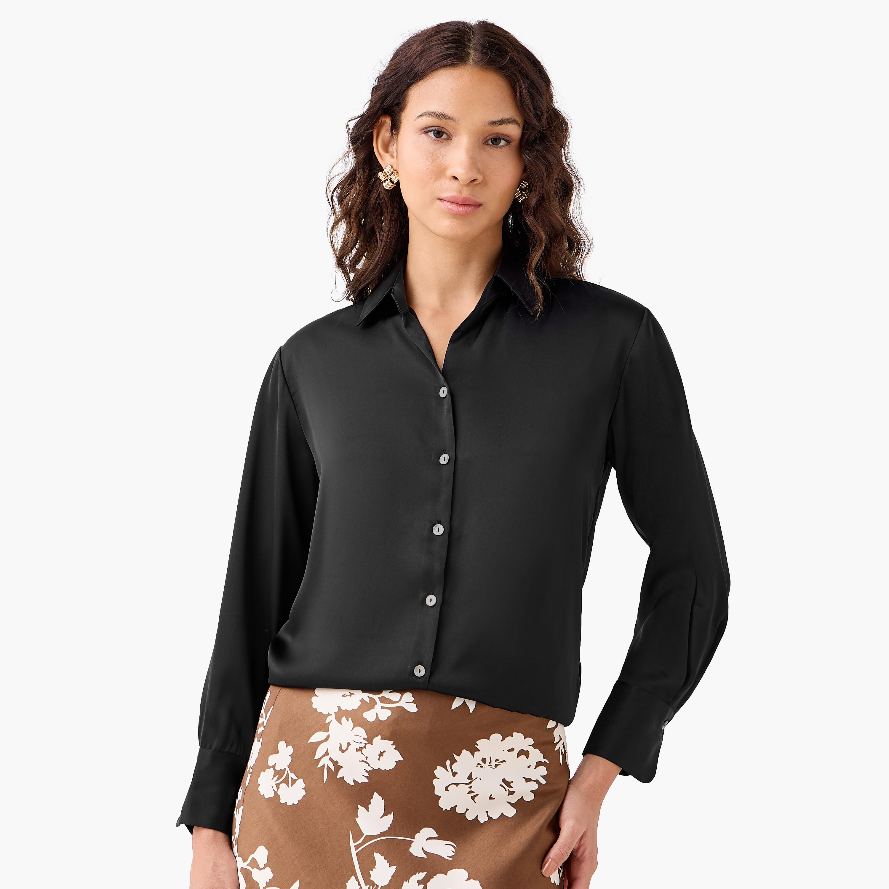 قميص ساتان بقصة عادية وياقة-women-clothing-shirtsandblouses-shirts-image-7