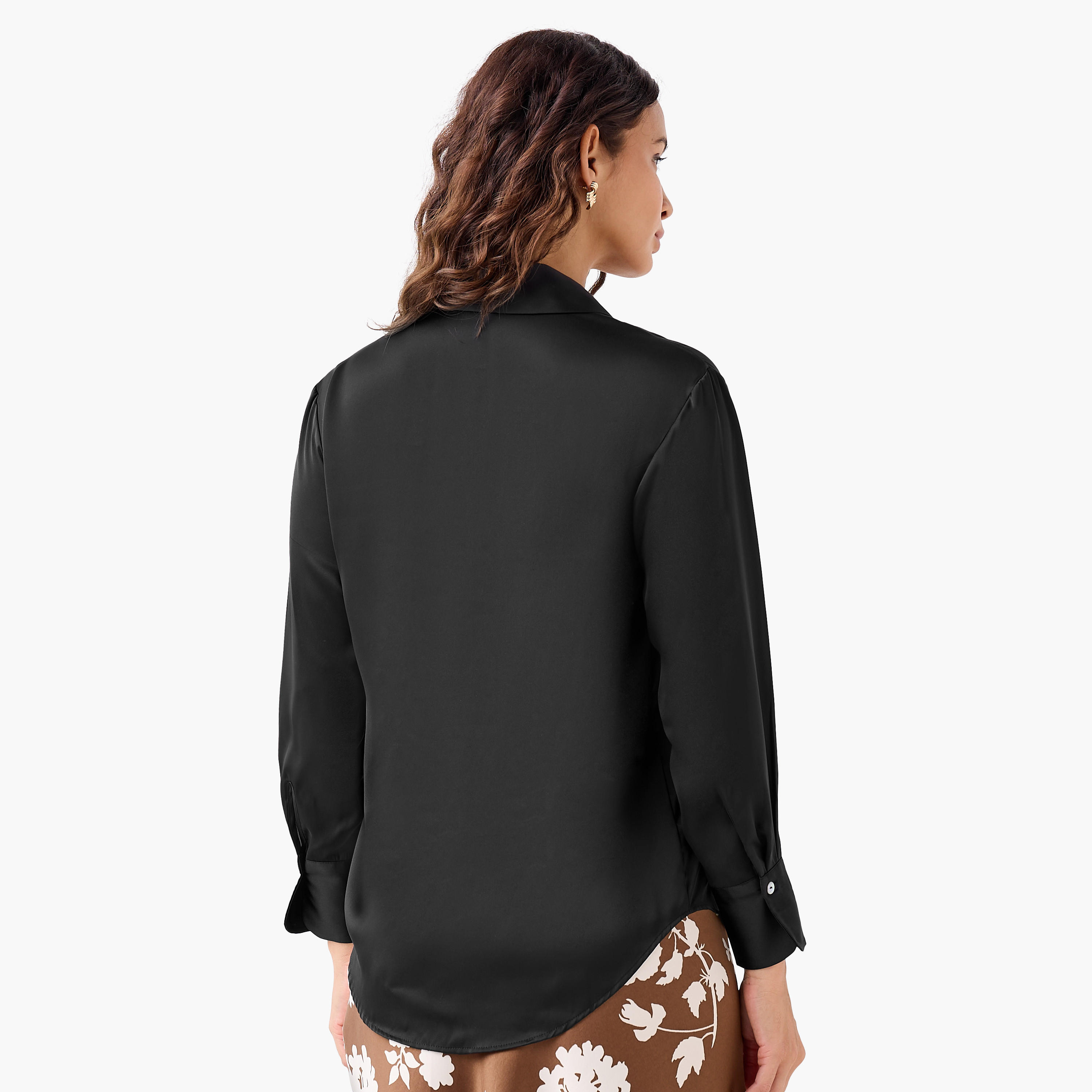 قميص ساتان بقصة عادية وياقة-women-clothing-shirtsandblouses-shirts-image-4