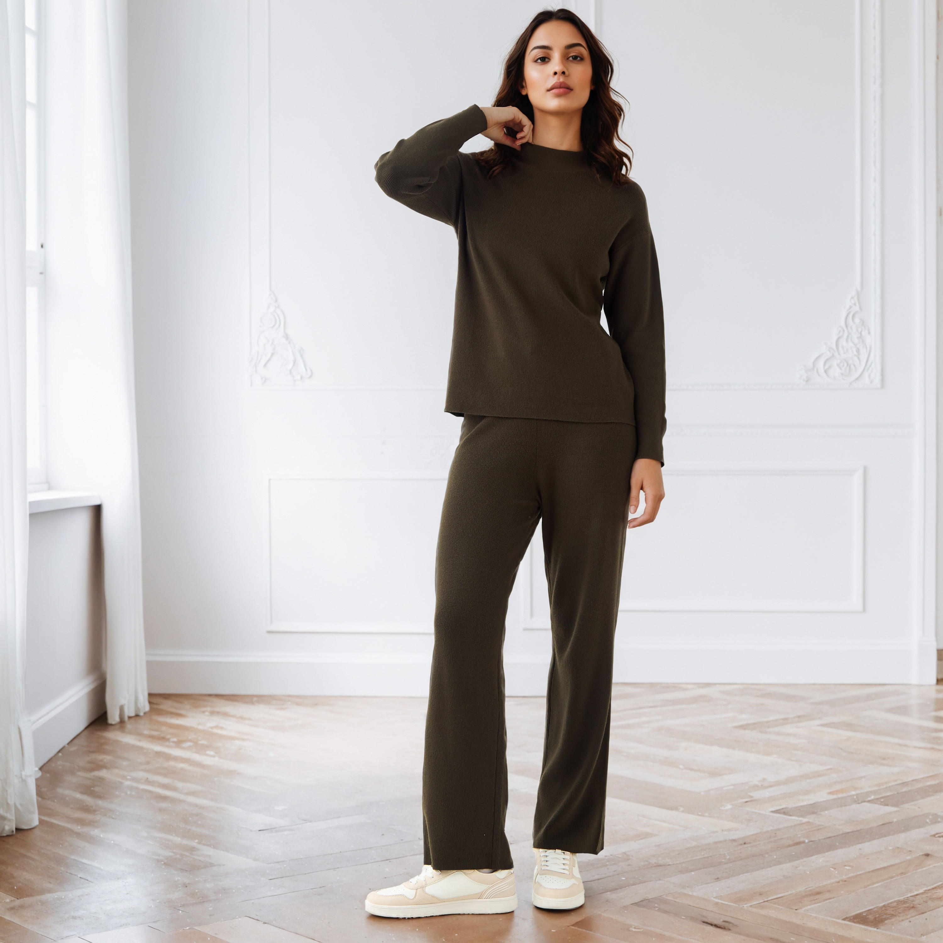 كنزة بقصّة مريحة وياقة عالية-women-clothing-cardigansandjumpers-jumpers-image-2