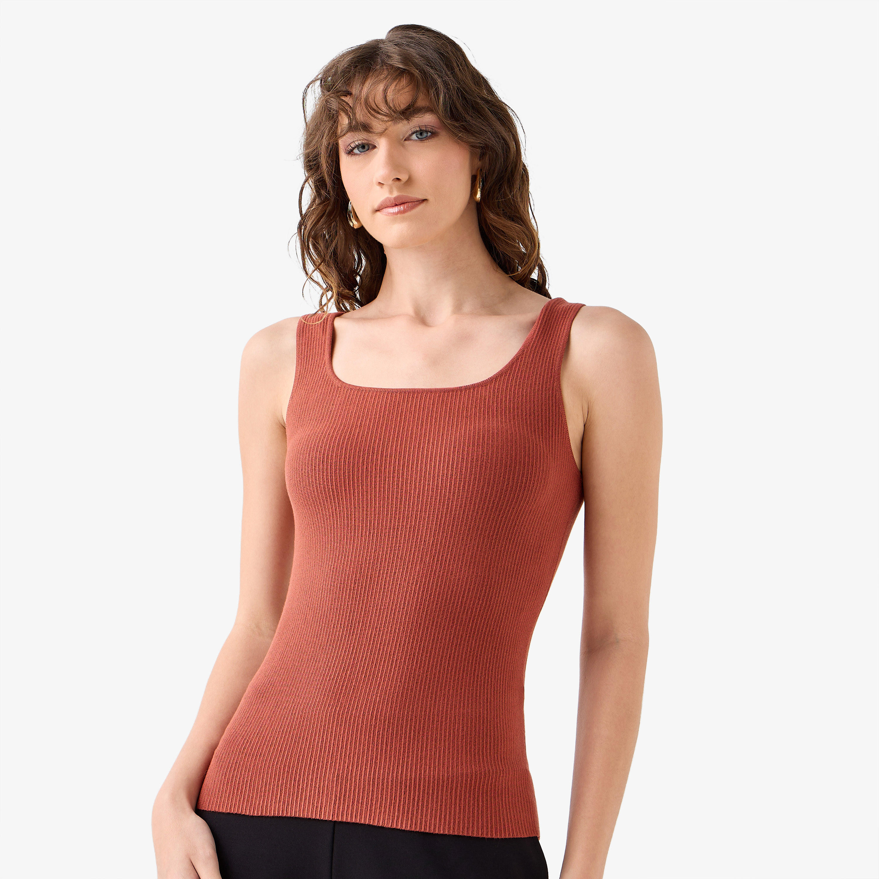 بلوزة تانك بقصة ضيقة وحمالات عريضة-women-clothing-shirtsandblouses-blouses-image-5