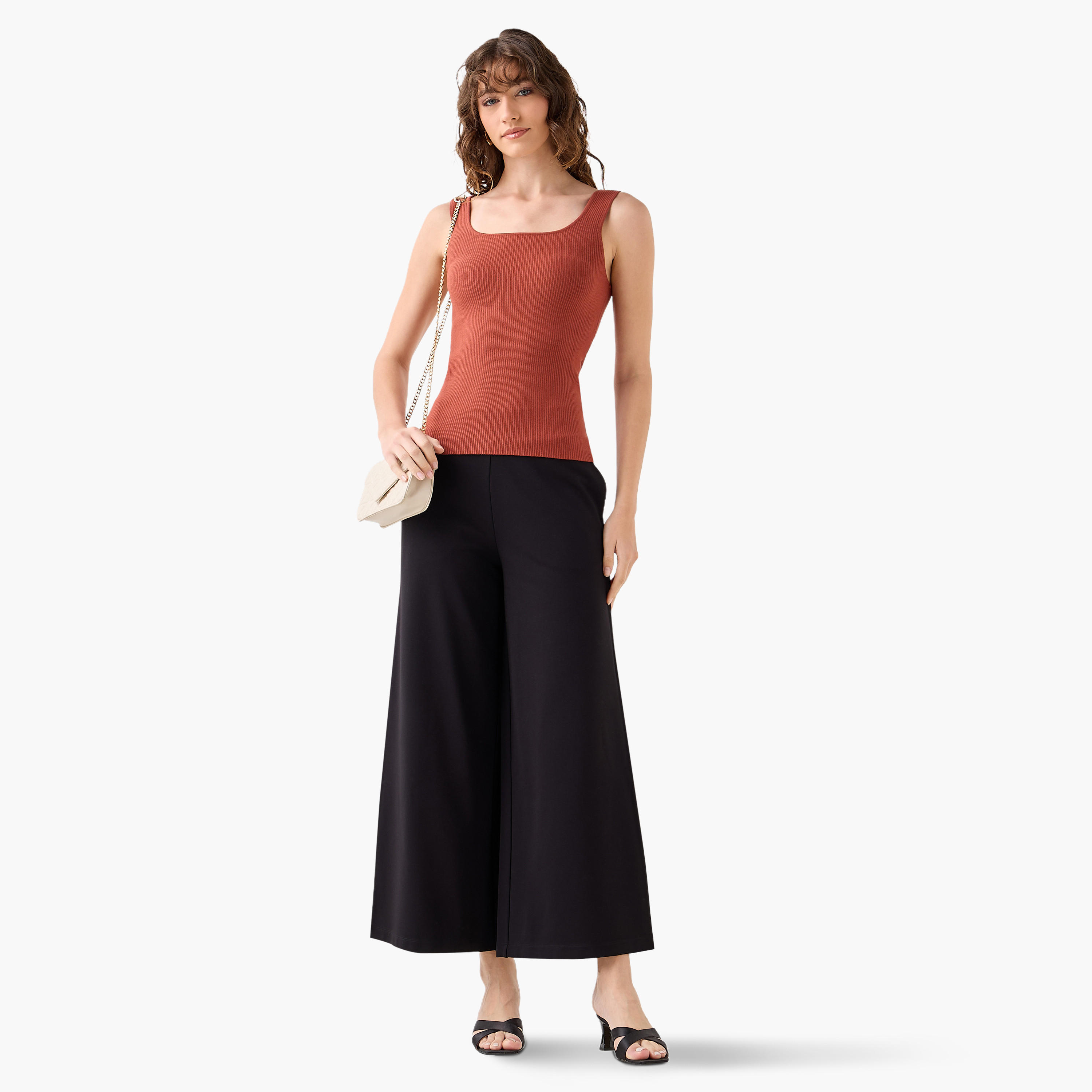 بلوزة تانك بقصة ضيقة وحمالات عريضة-women-clothing-shirtsandblouses-blouses-image-4