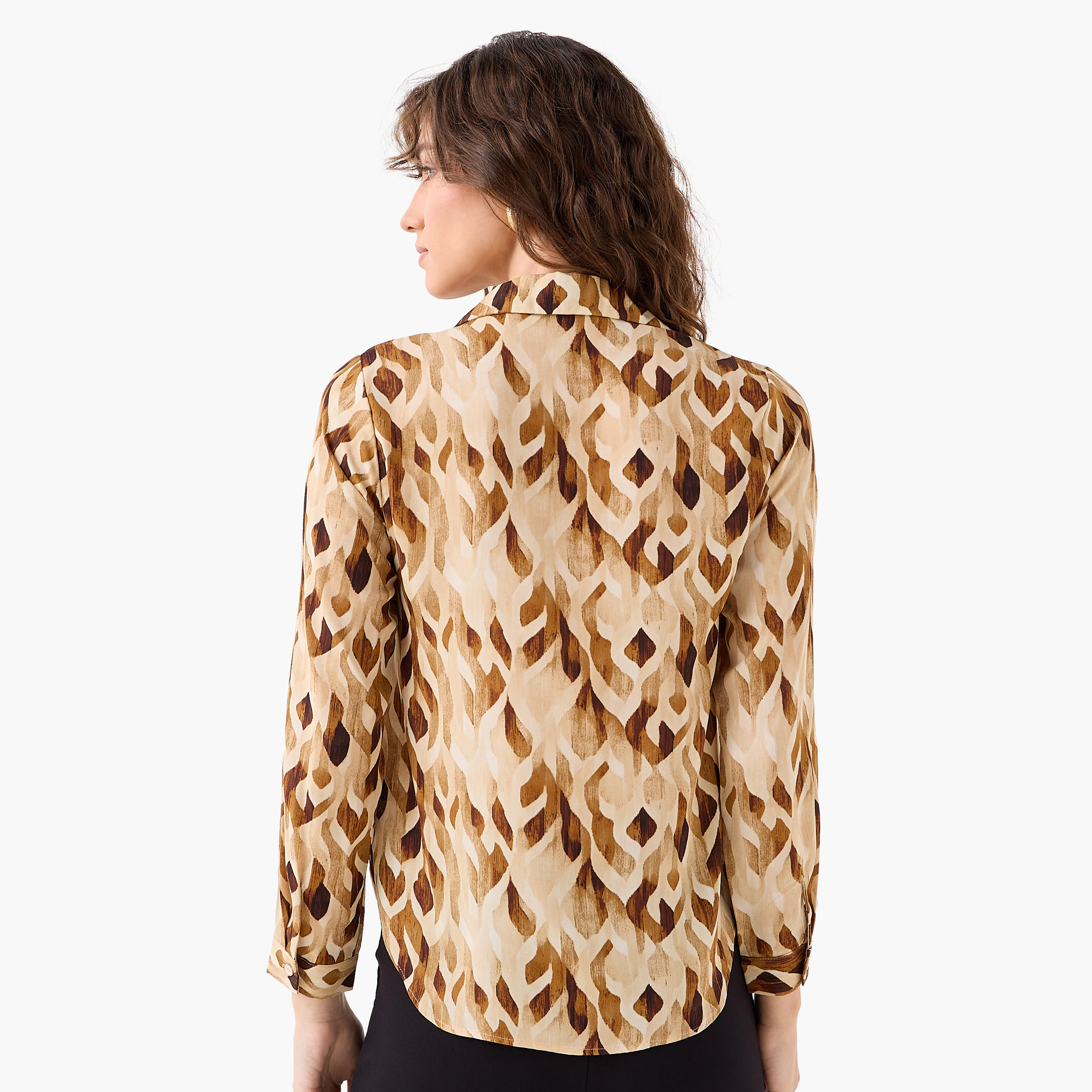 قميص بطبعات زهرية وياقة مطويّة-women-clothing-shirtsandblouses-shirts-image-4