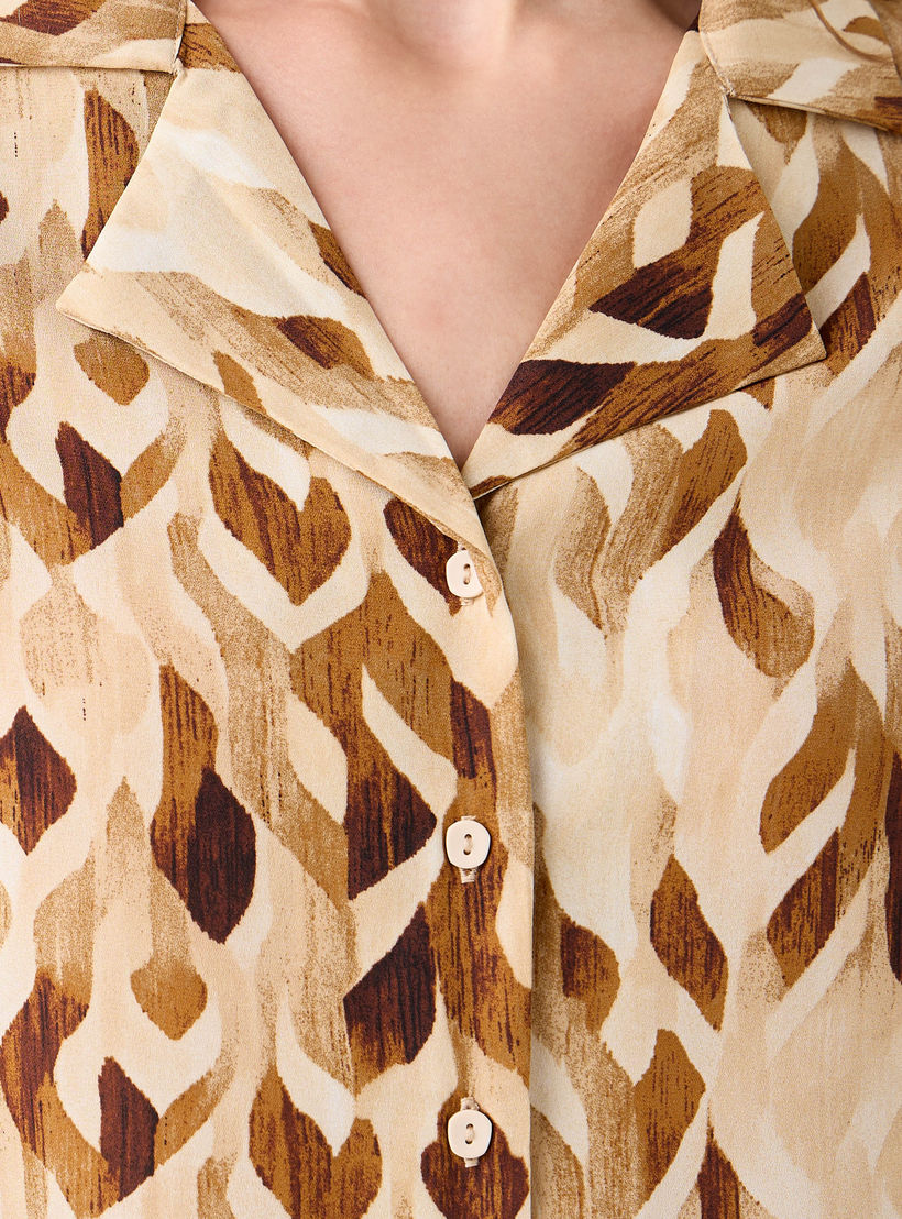 قميص بطبعات زهرية وياقة مطويّة-women-clothing-shirtsandblouses-shirts-image-5