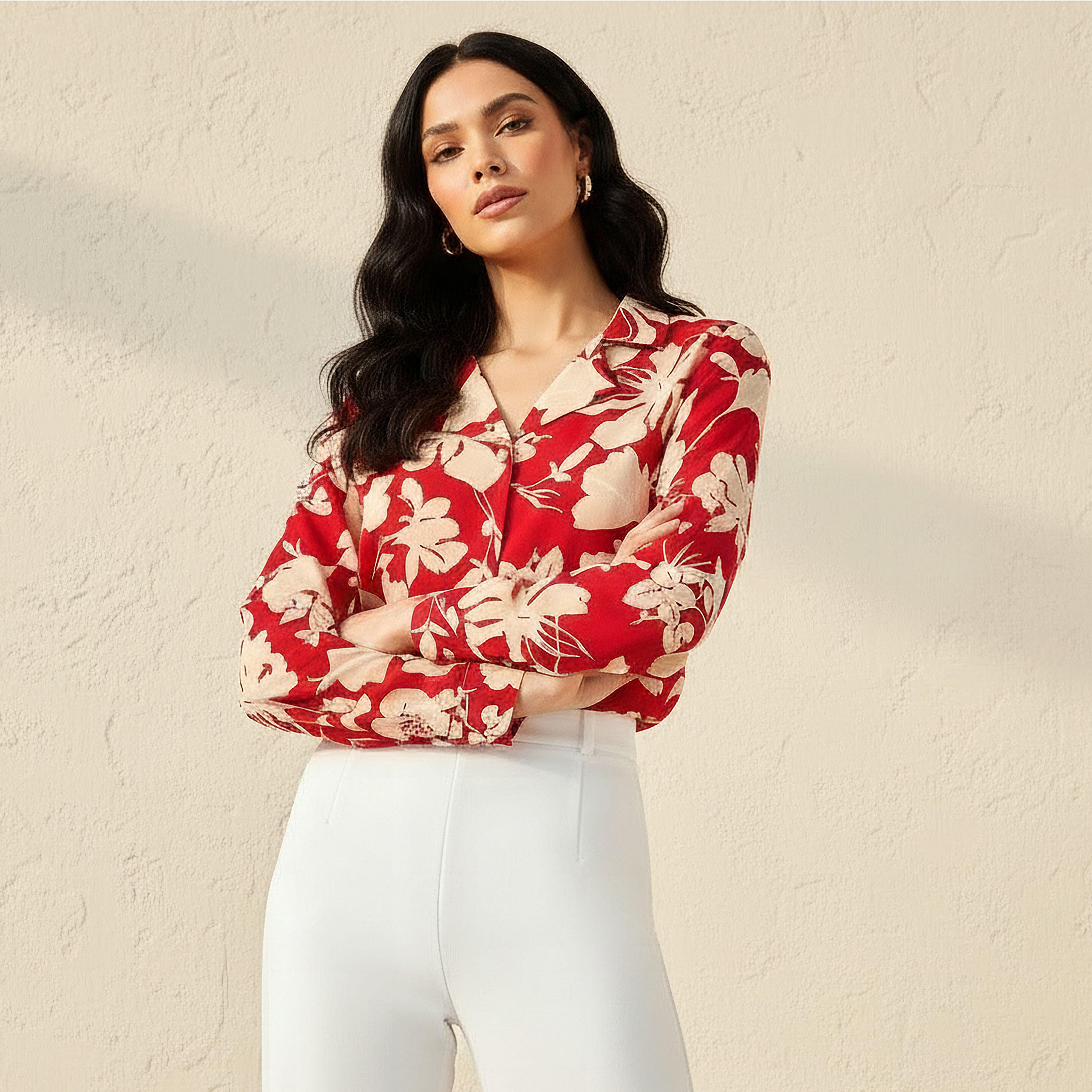 قميص بطبعات زهرية وياقة مطويّة-women-clothing-shirtsandblouses-shirts-image-1