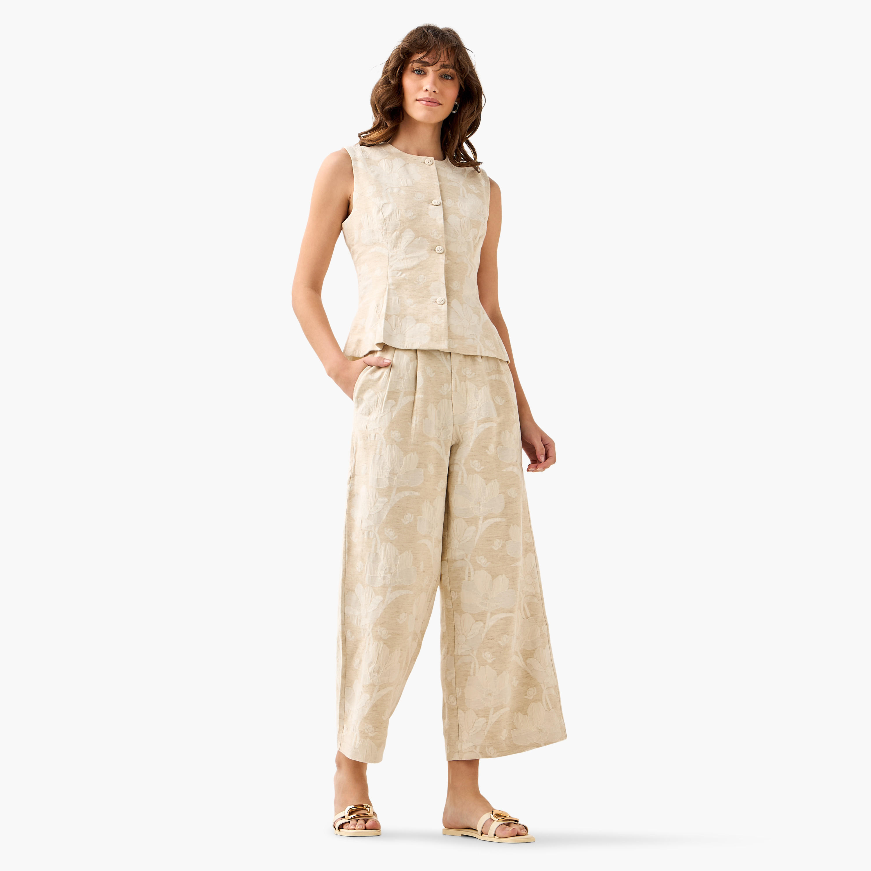صدرية جاكار بنقشة زهور-women-winterwear-coatsandjackets-waistcoats-image-4