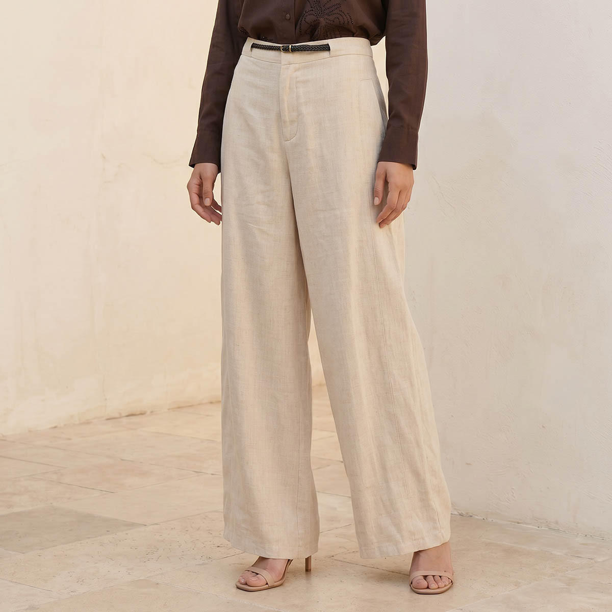 بنطلون رسمي من مزيج الكتان بقصة مستقيمة وحزام-women-clothing-bottoms-trousers-image-1