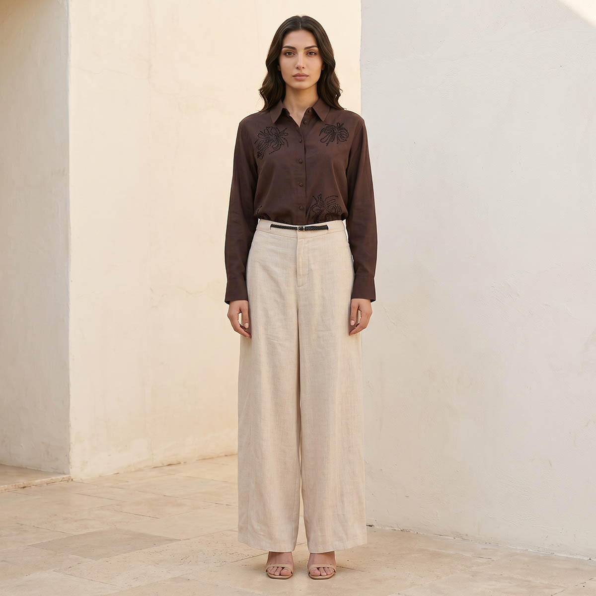 بنطلون رسمي من مزيج الكتان بقصة مستقيمة وحزام-women-clothing-bottoms-trousers-image-3