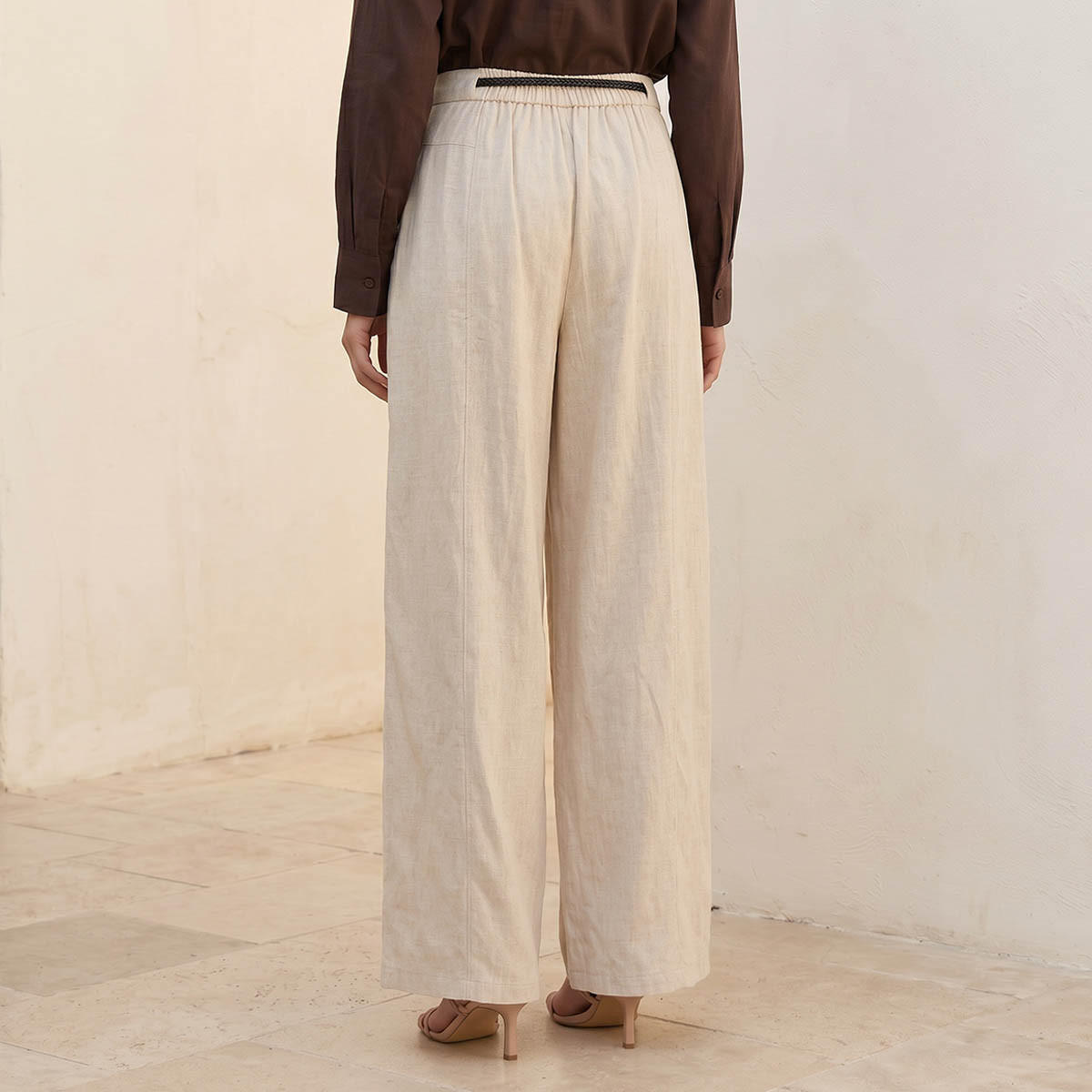 بنطلون رسمي من مزيج الكتان بقصة مستقيمة وحزام-women-clothing-bottoms-trousers-image-4