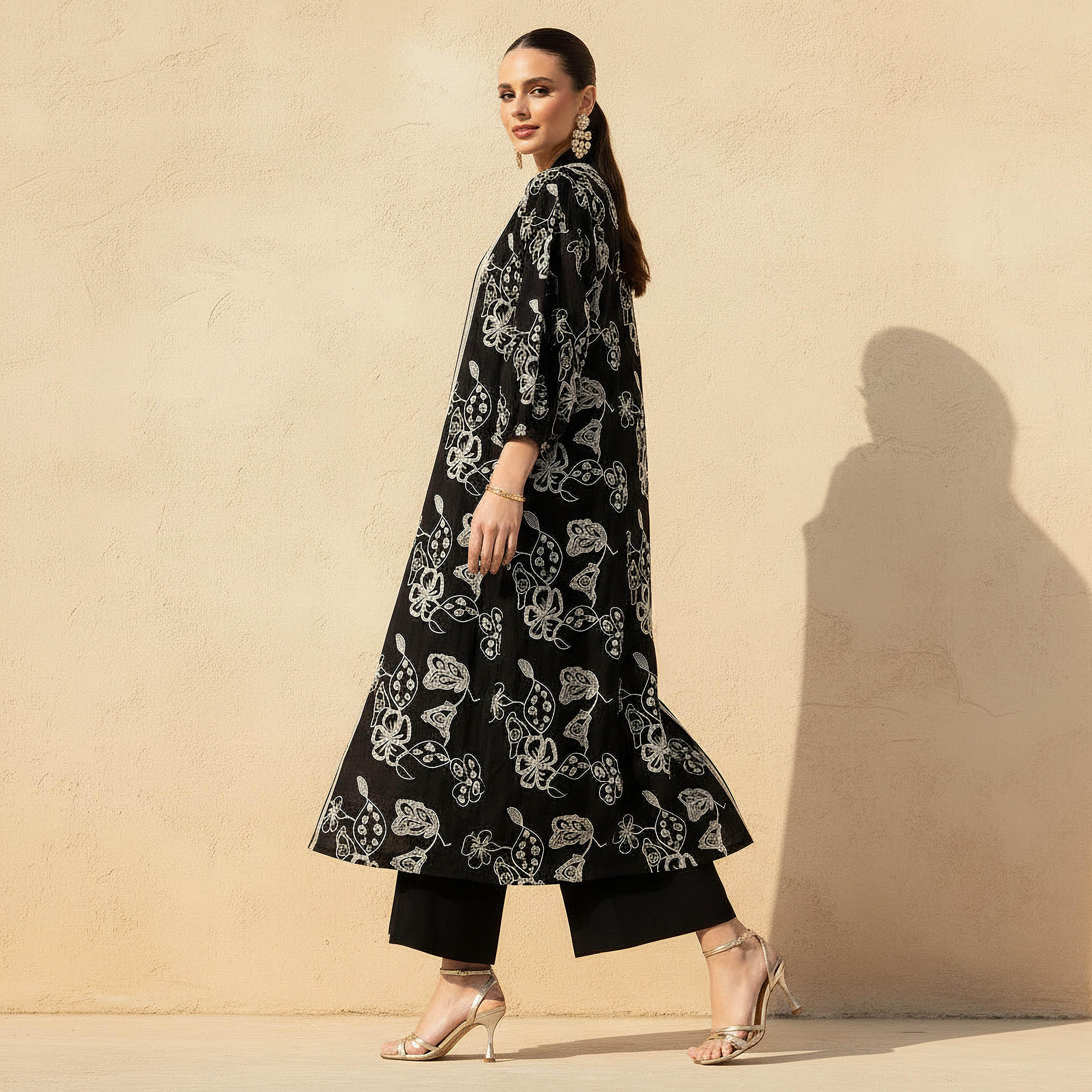 سترة كيمونو بتطريز زهري-women-clothing-shirtsandblouses-blouses-image-5