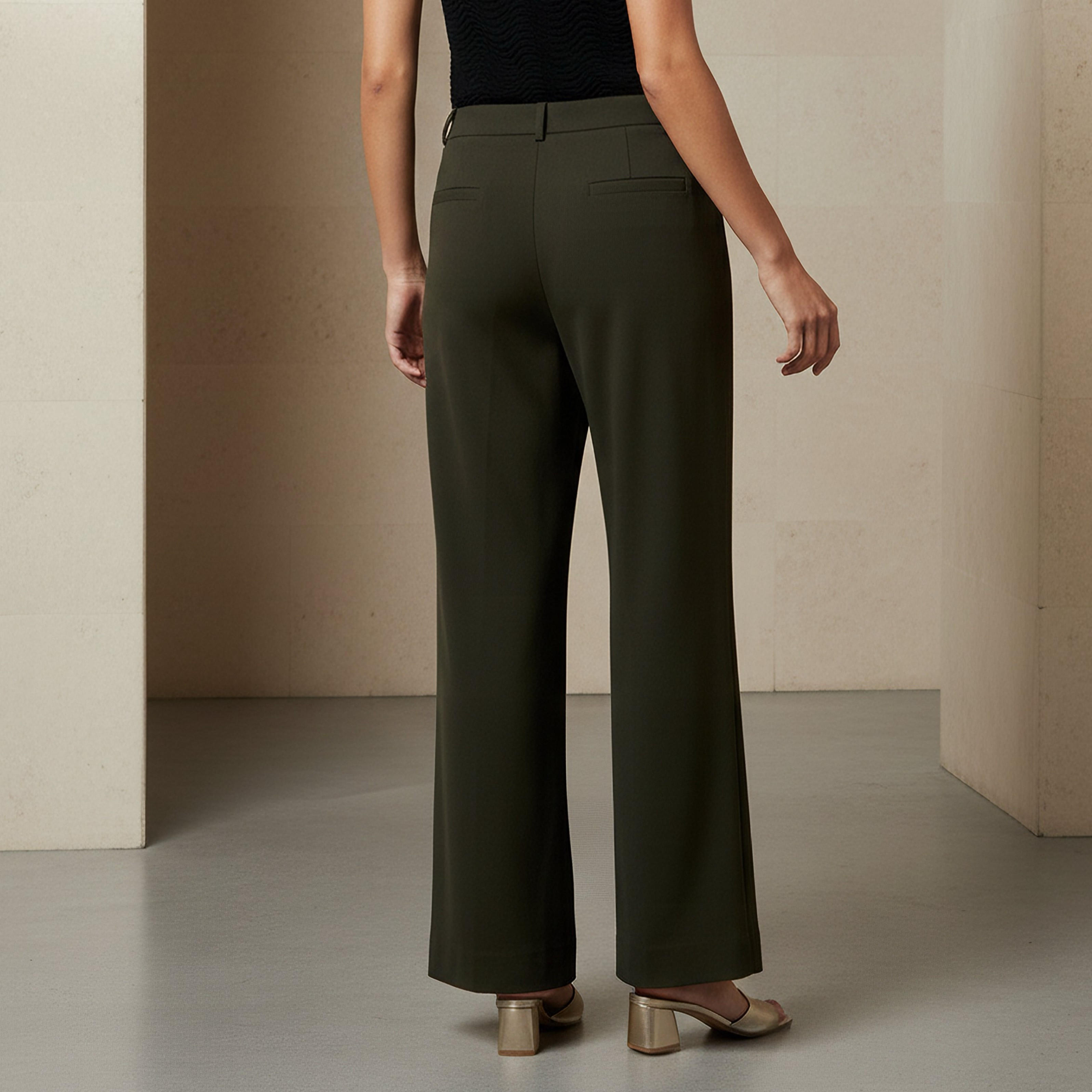 بنطلون بقصة منتظمة وخصر مطاطي-women-clothing-bottoms-trousers-image-2