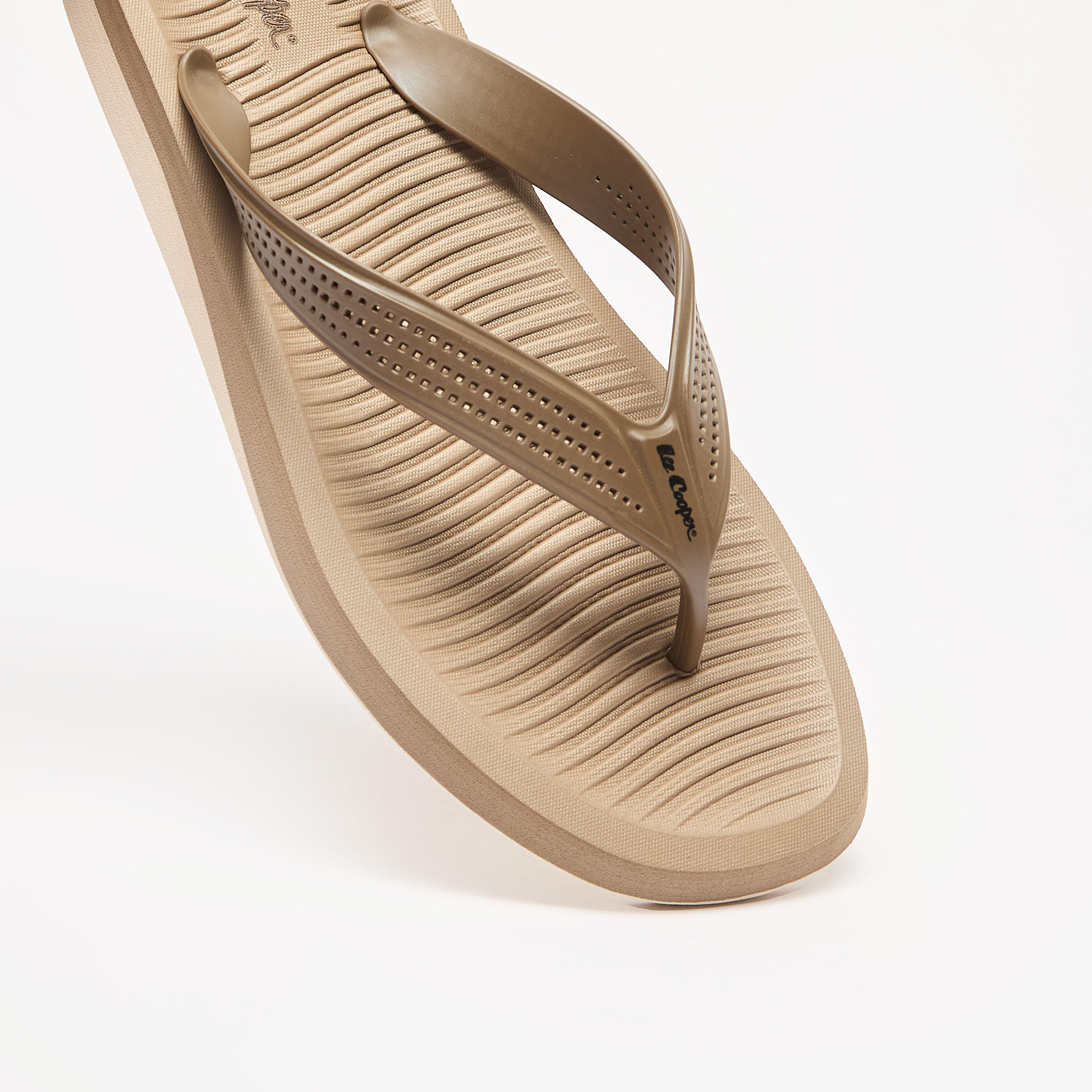 شبشب بزينة شعار للرجال من لي كوبر-men-shoes-flipflopsandslides-image-4