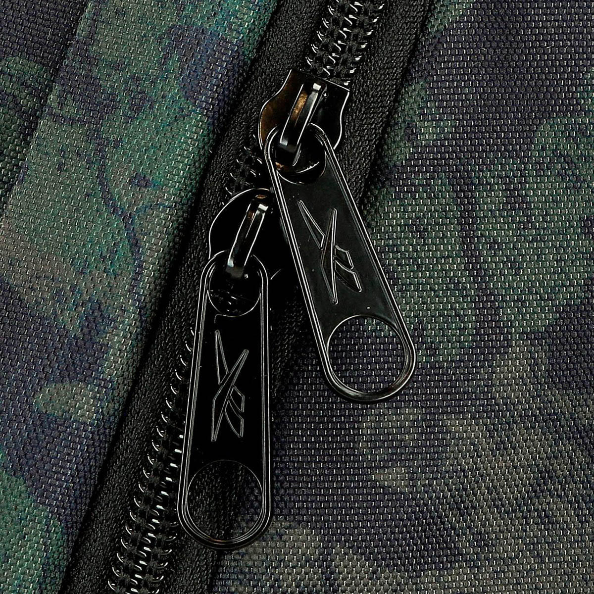 Reebok Logo Print School Backpack with Adjustable Straps and Zip Closure - 38x19x43 cm-school-bagsandbackpacks-backpacks-image-7
