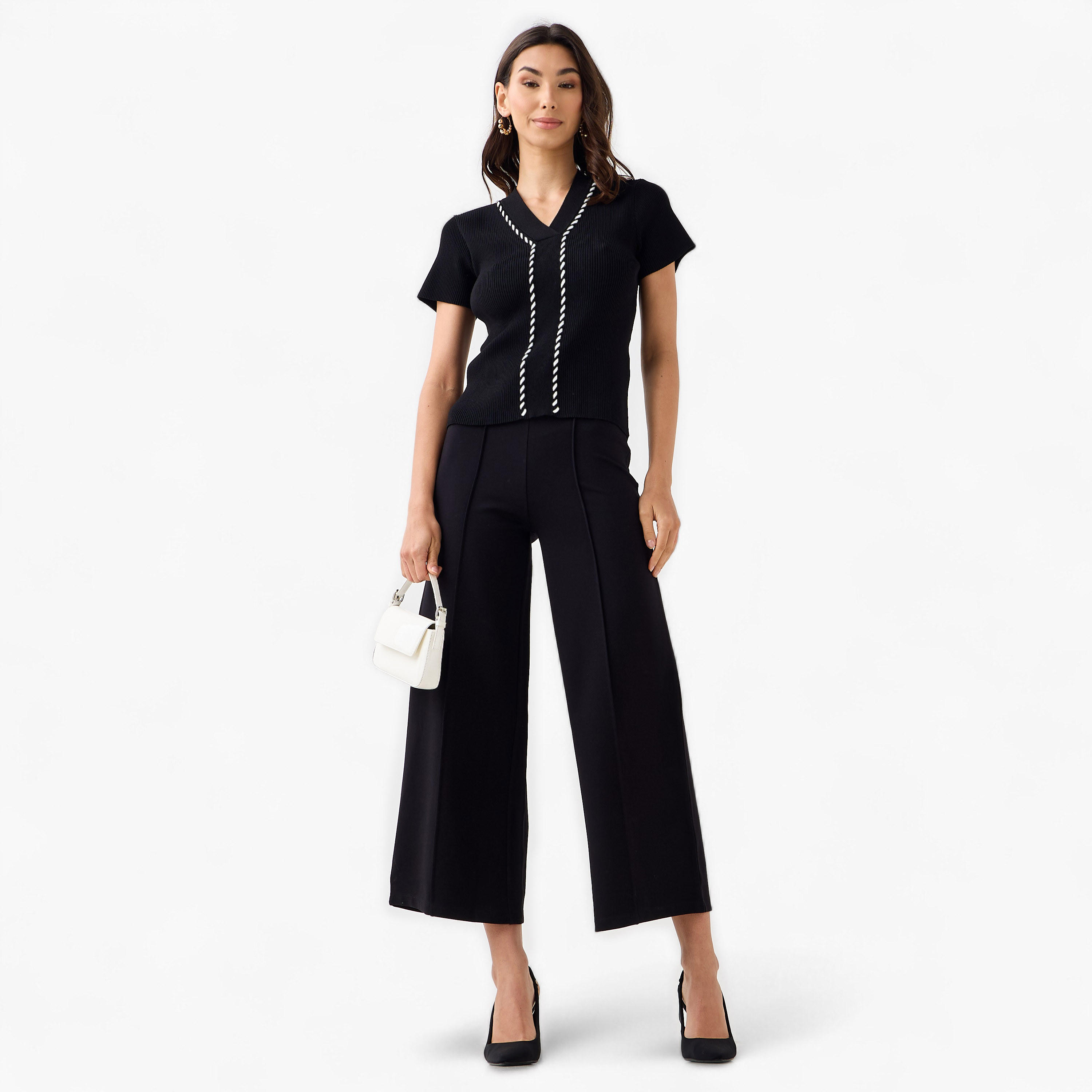 بنطلون واسع قصير بتفاصيل خط بارز-women-clothing-bottoms-trousers-image-3