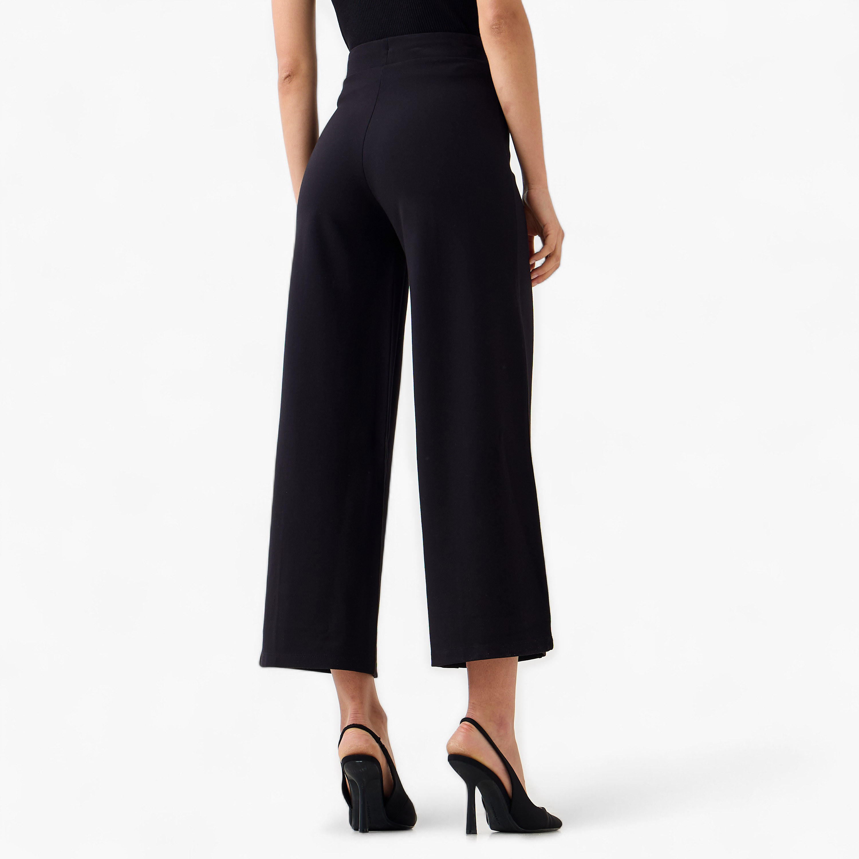 بنطلون واسع قصير بتفاصيل خط بارز-women-clothing-bottoms-trousers-image-4