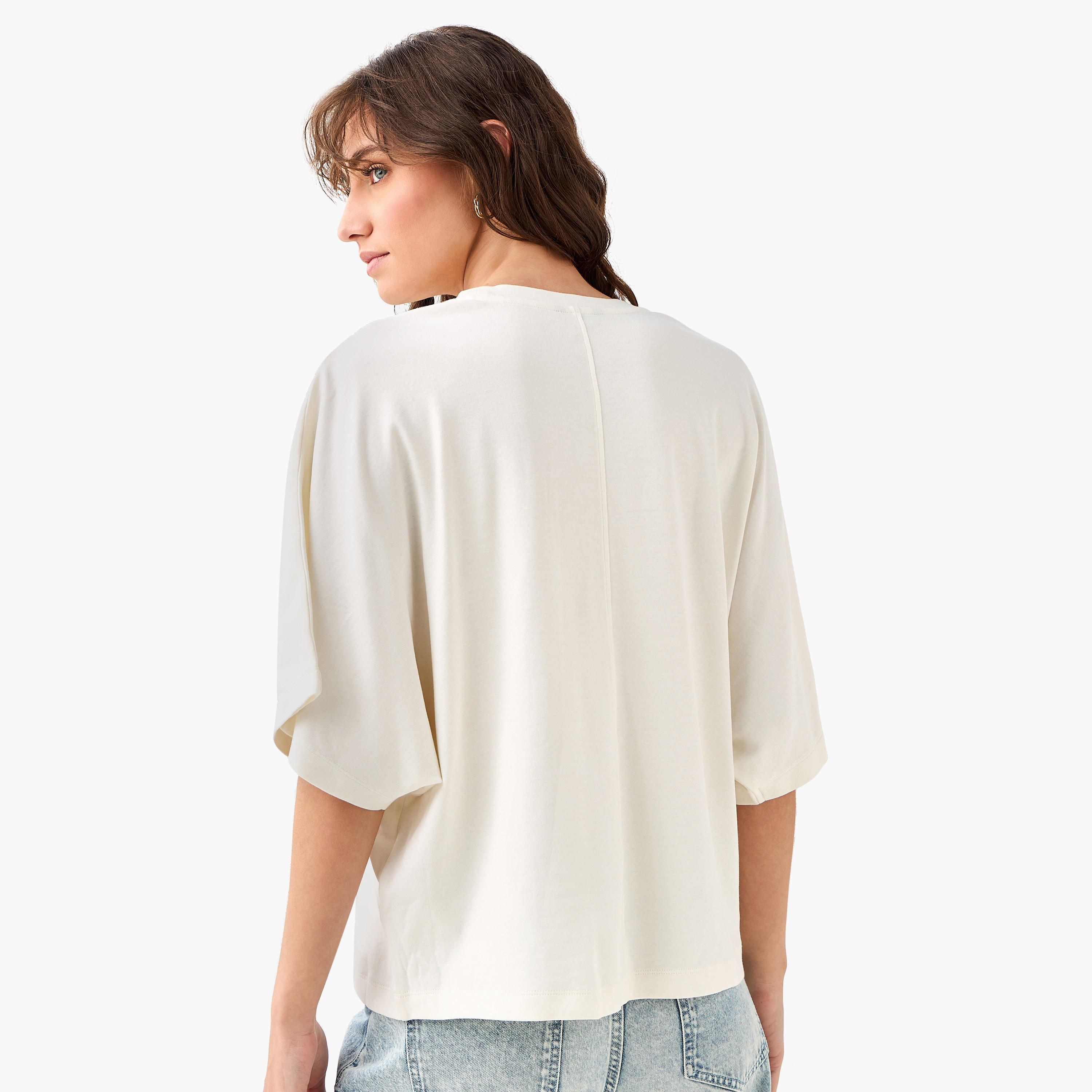 تيشيرت مطرز بزهور-women-clothing-tshirts-image-3