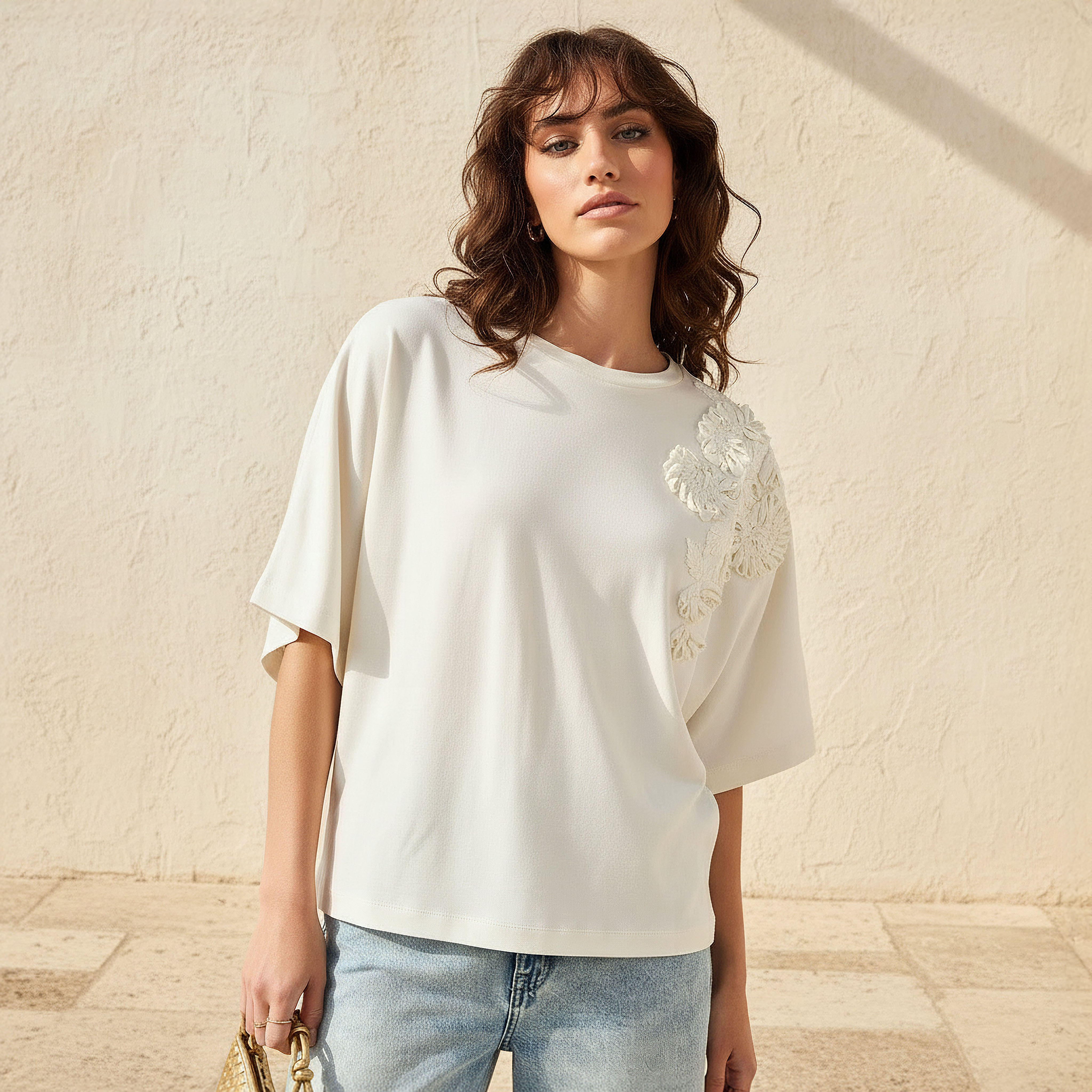 تيشيرت مطرز بزهور-women-clothing-tshirts-image-6