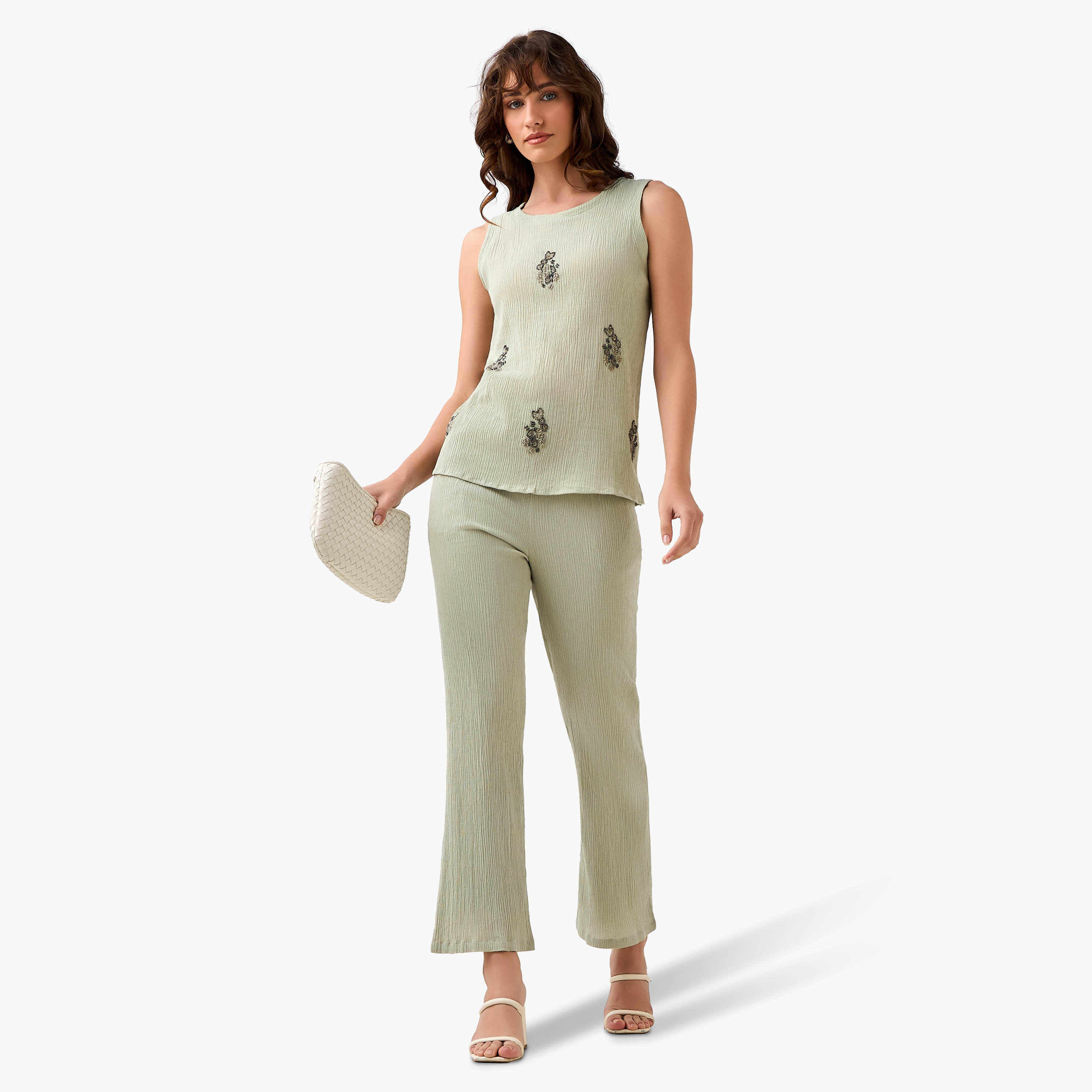 بنطلون بارز الملمس بقصة عادية وخصر مطاطي-women-clothing-coordsets-image-2