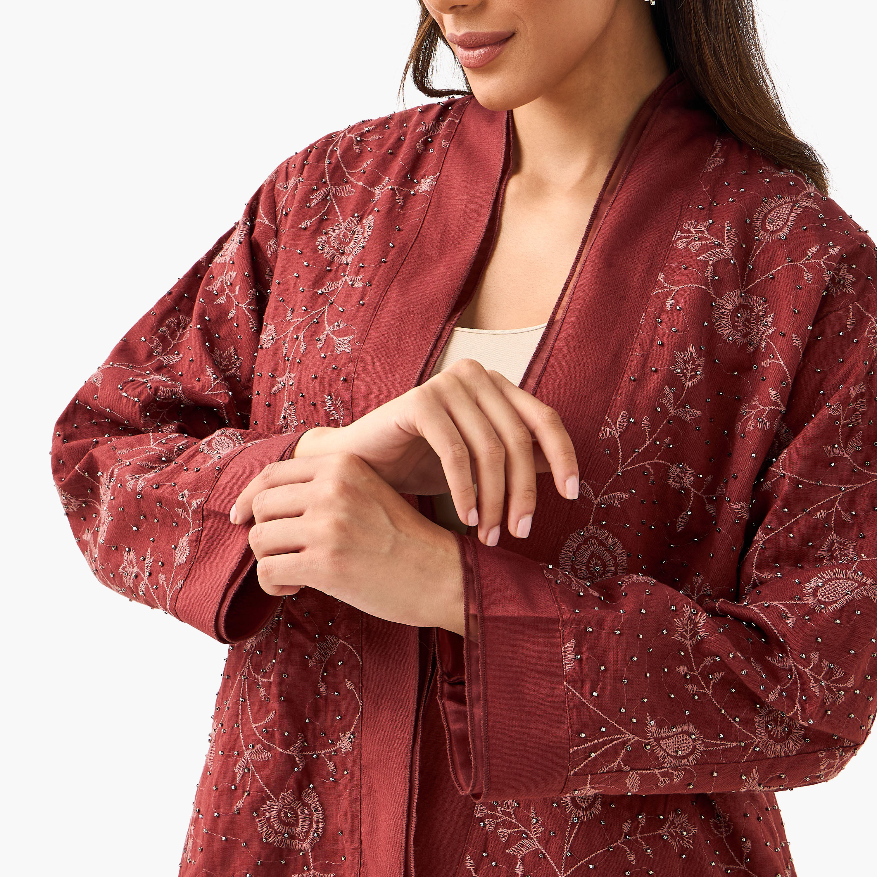 سترة شروج جاكار بقصة مريحة وزينة-women-clothing-shirtsandblouses-blouses-image-3