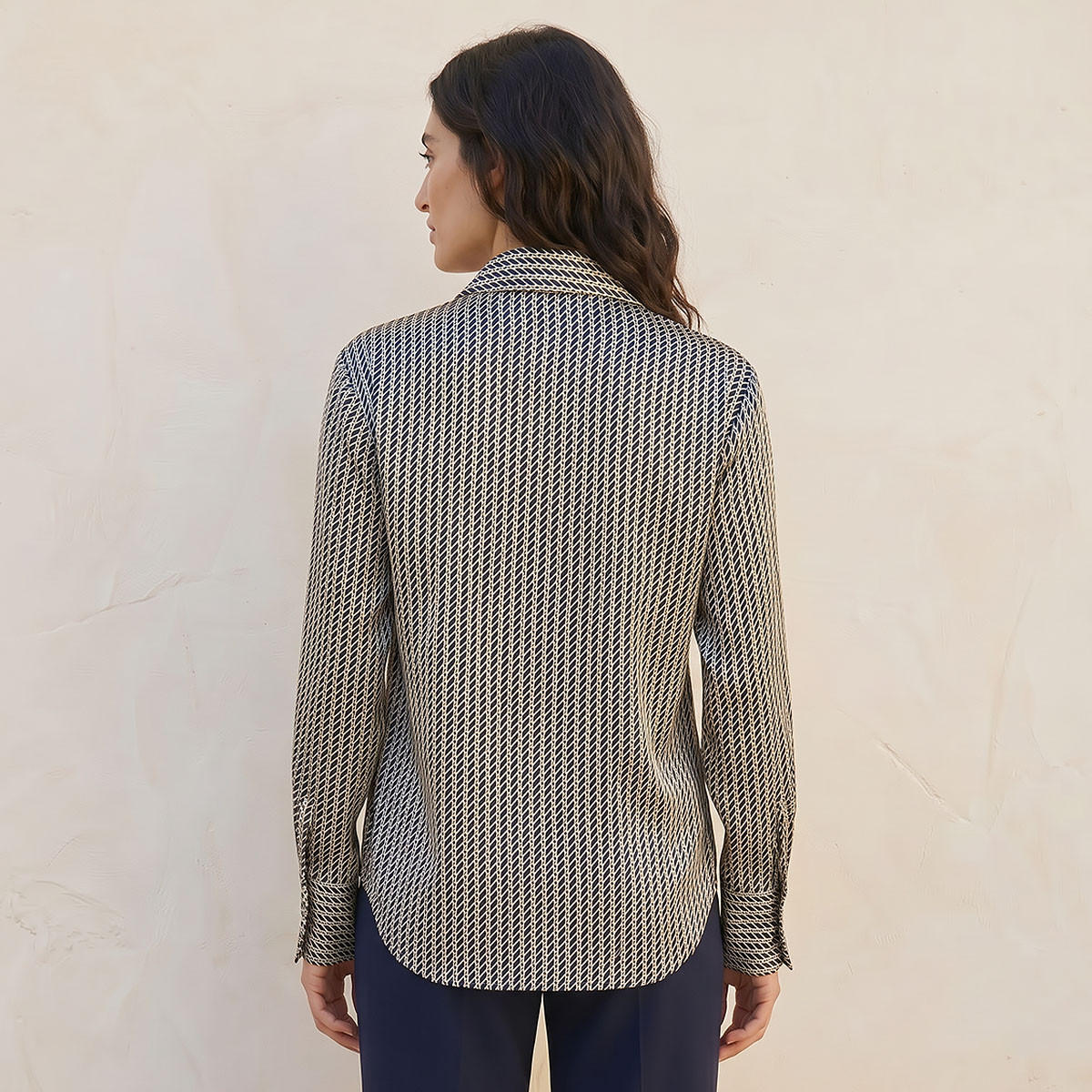قميص مطبوع من الساتان - سبلاش سمارت-women-clothing-shirtsandblouses-shirts-image-4