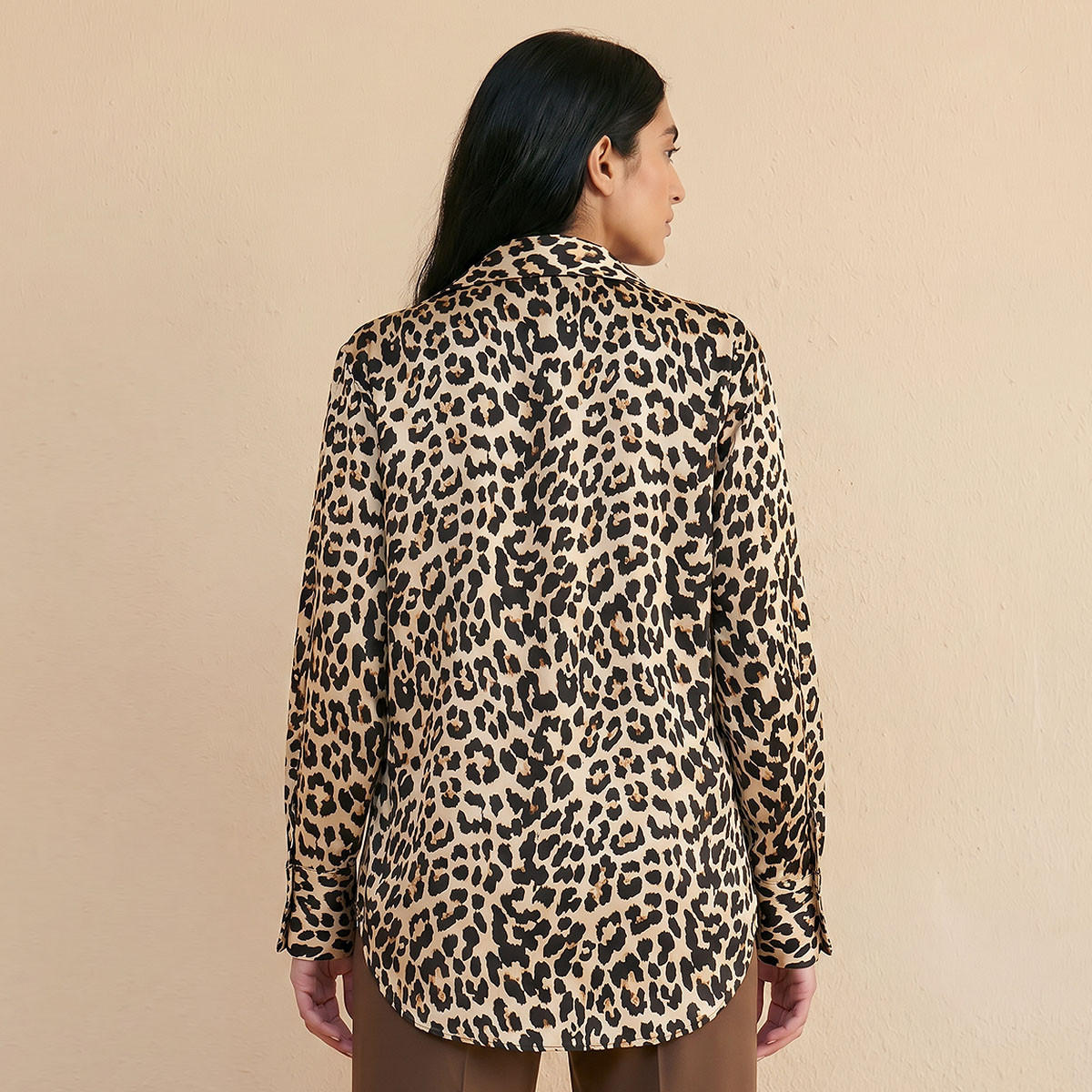 قميص ساتان مطبوع ببطبعة حيوانات من سبلاش سمارت-women-clothing-shirtsandblouses-shirts-image-4