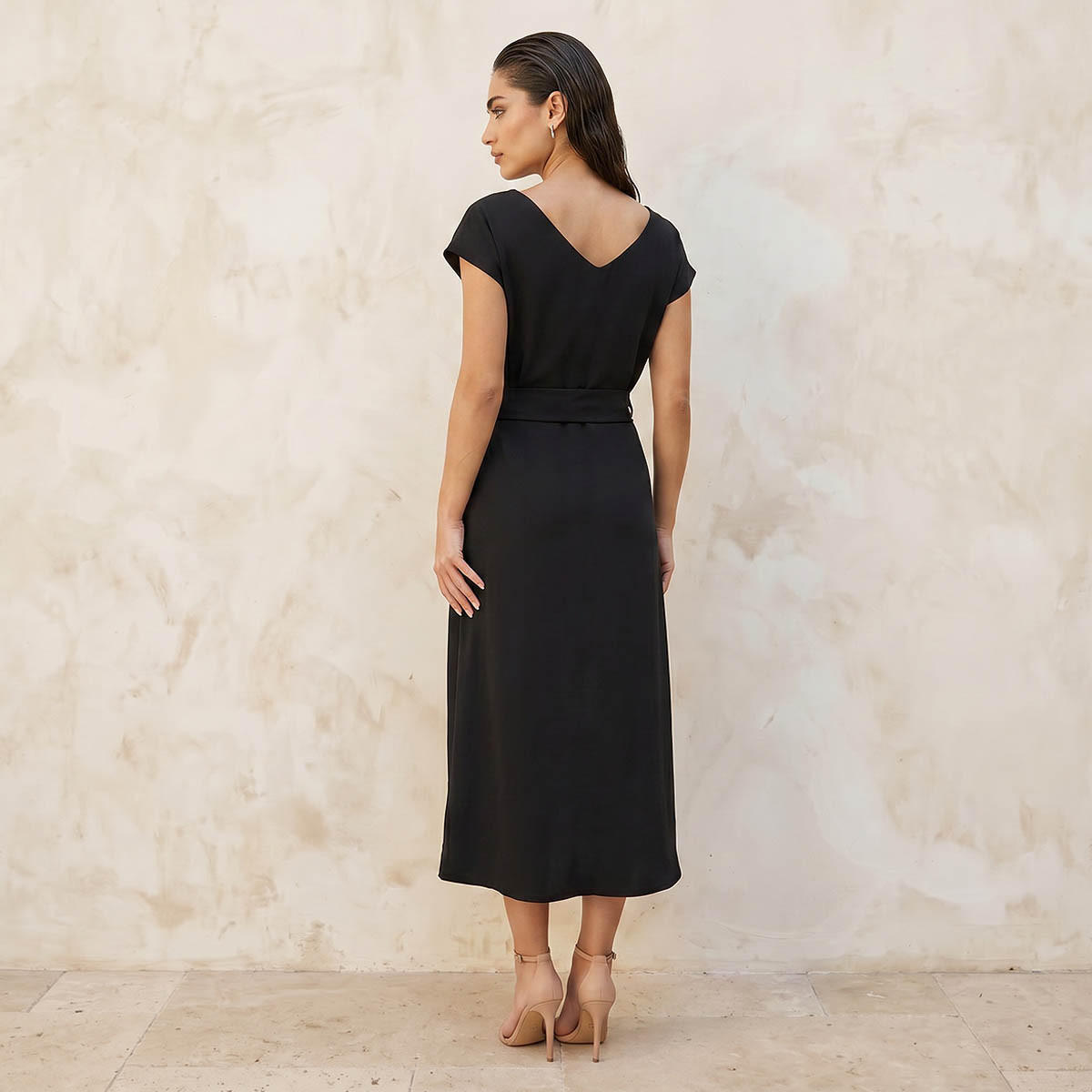 فستان ميدي بثنيات ناعمة وحزام خصر أنيق-women-clothing-dresses-image-4