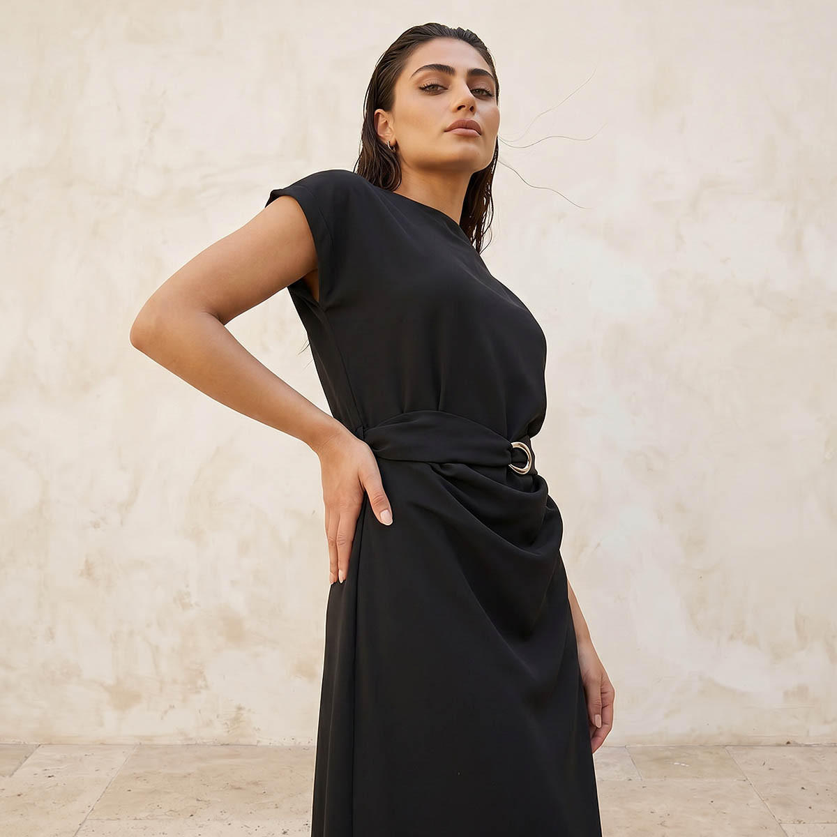 فستان ميدي بثنيات ناعمة وحزام خصر أنيق-women-clothing-dresses-image-5