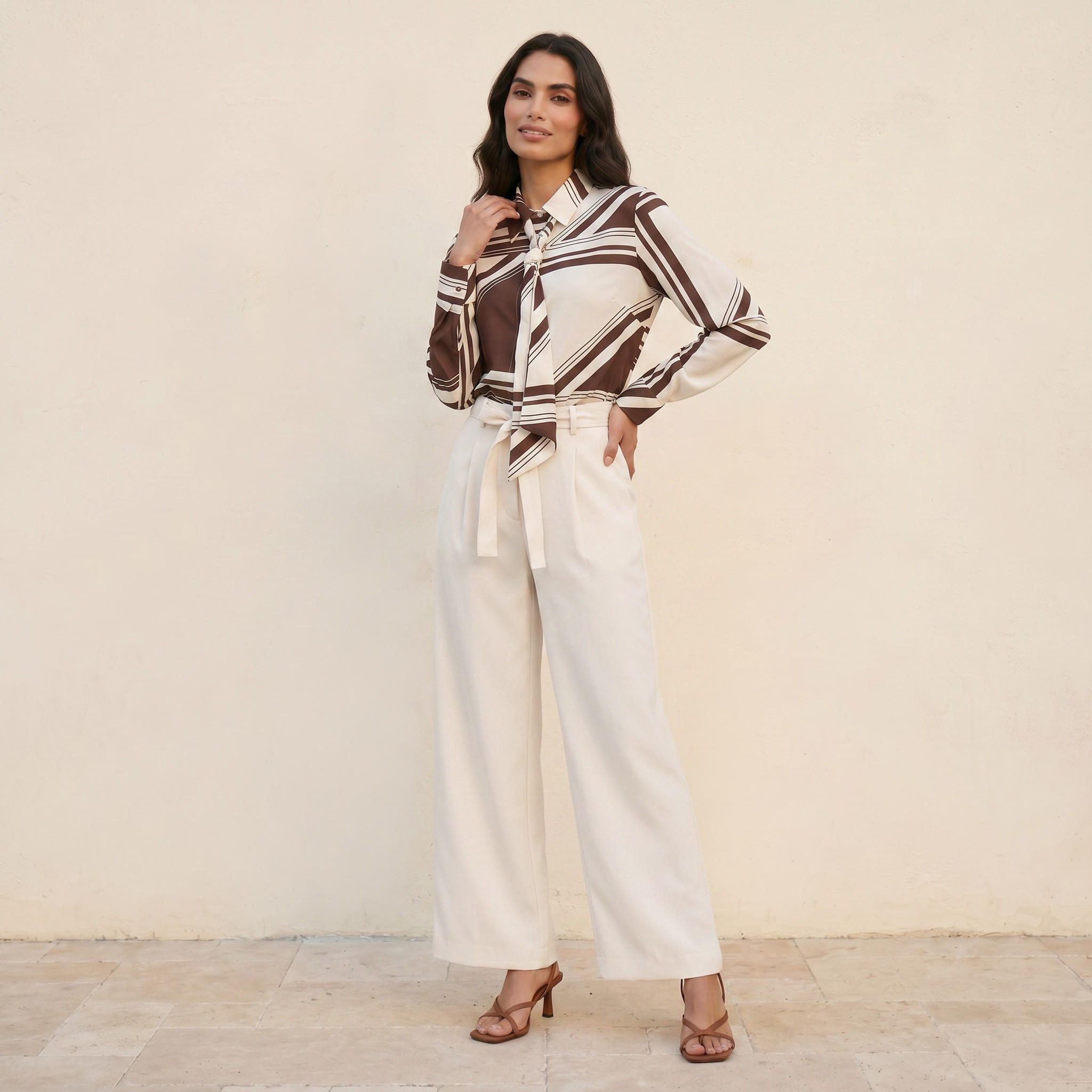 بنطلون بقصّة مستقيمة وحزام من سبلاش سمارت-women-clothing-trousers-image-5